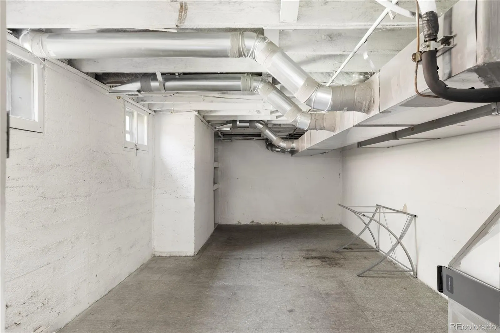 04172026171636 1600 24