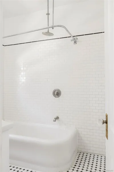 04172026171636 800 14