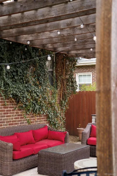 04172026171636 800 31