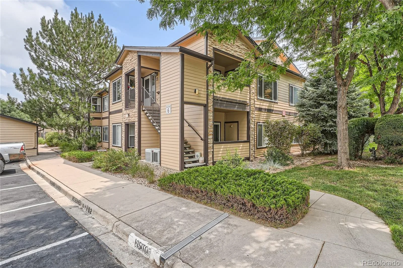 4875 S Balsam Way #6-202 Littleton CO 80123 | MLS #REC5396668 06182026194342 1600 8