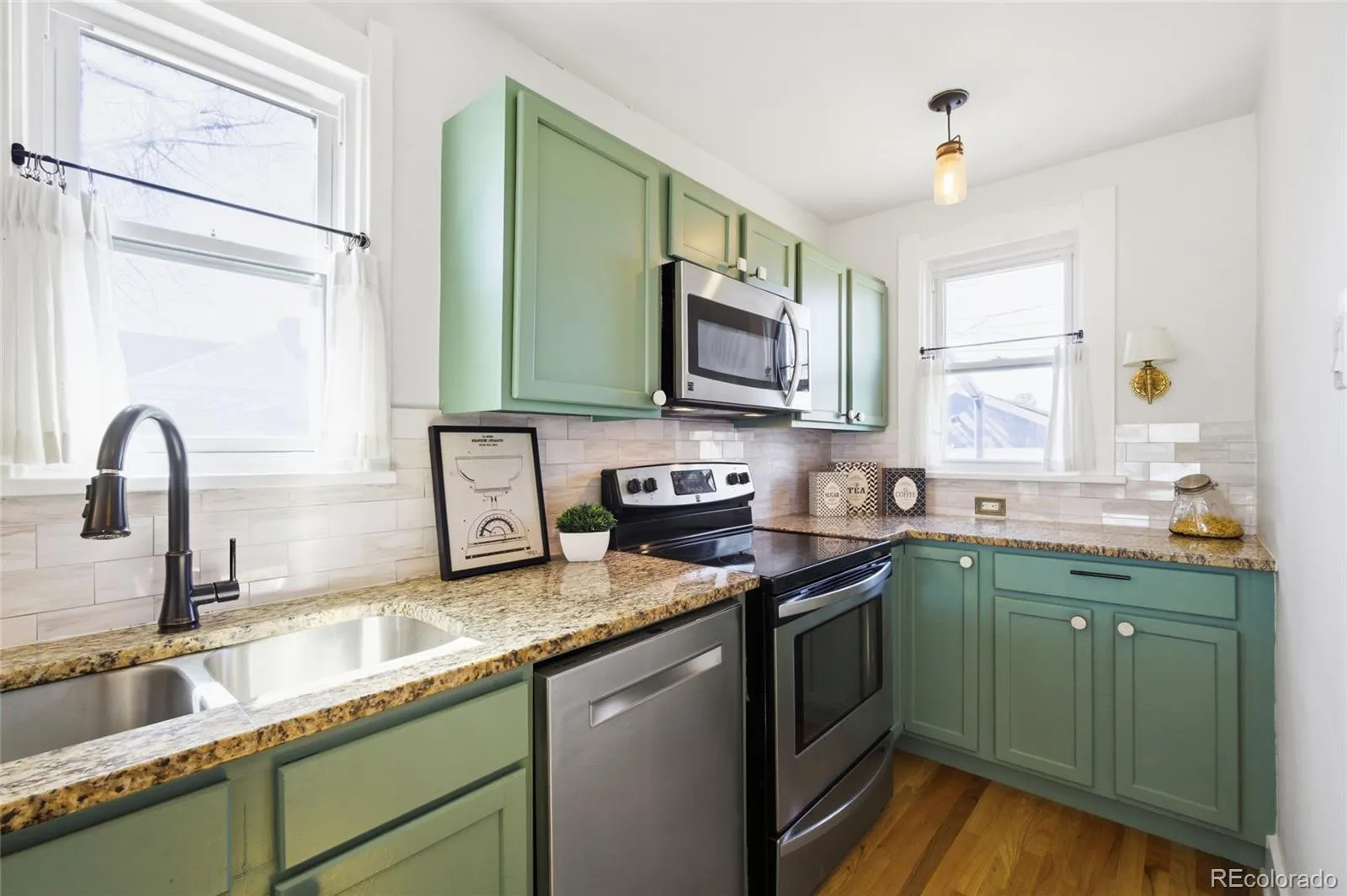 1423 Holly Street Denver CO 80220 MLS #REC5398891 05132026205912 1600 8