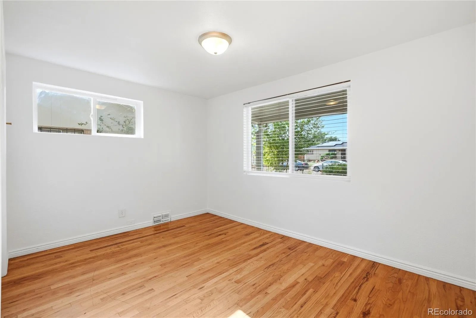 5520 E Thrill Place Denver CO 80207 MLS #REC5400806 07092026163958 1600 23
