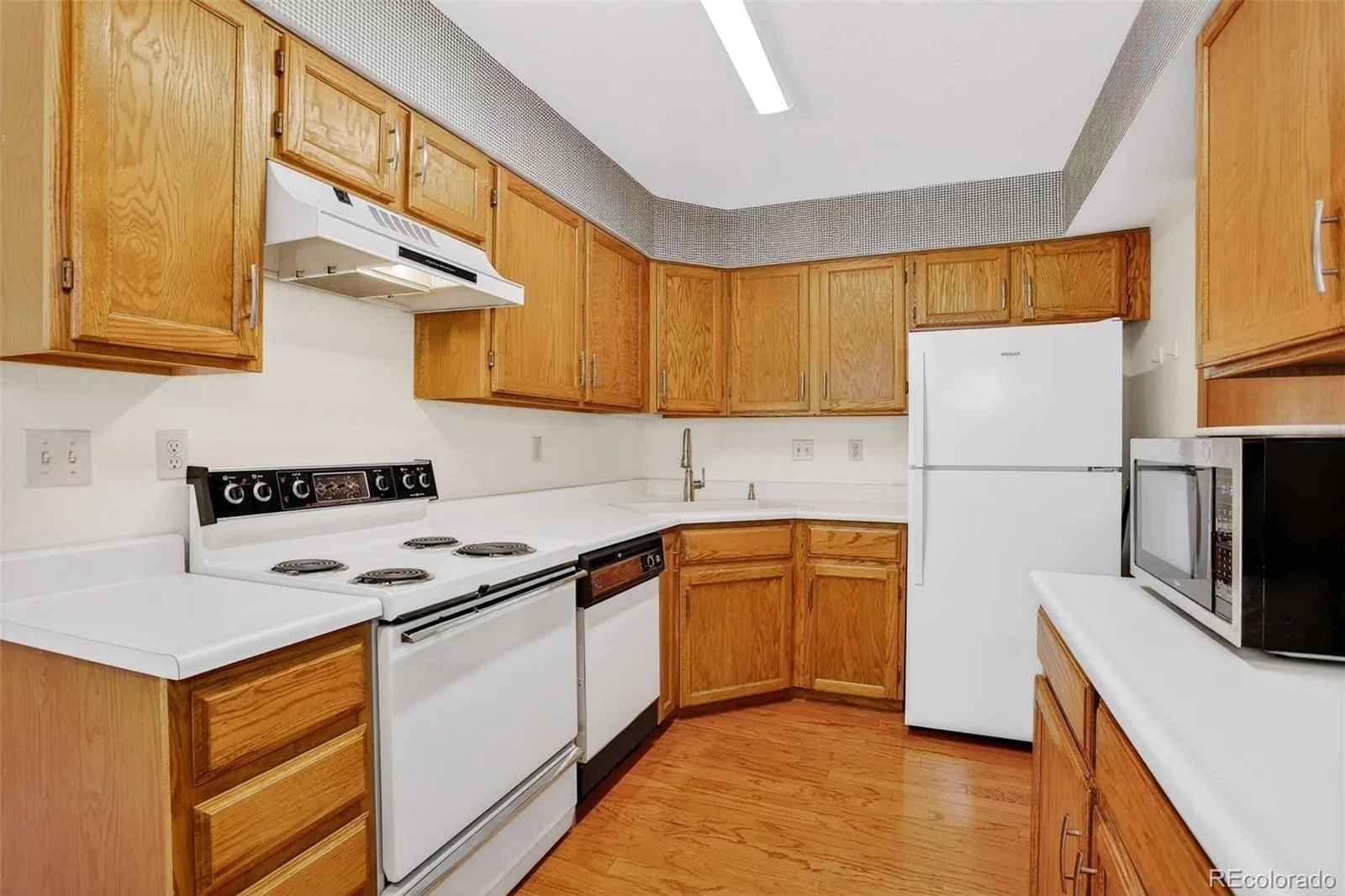 9157 W Cedar Drive #1 Lakewood CO 80226 | MLS #REC5401280 08142026185025 1600 13