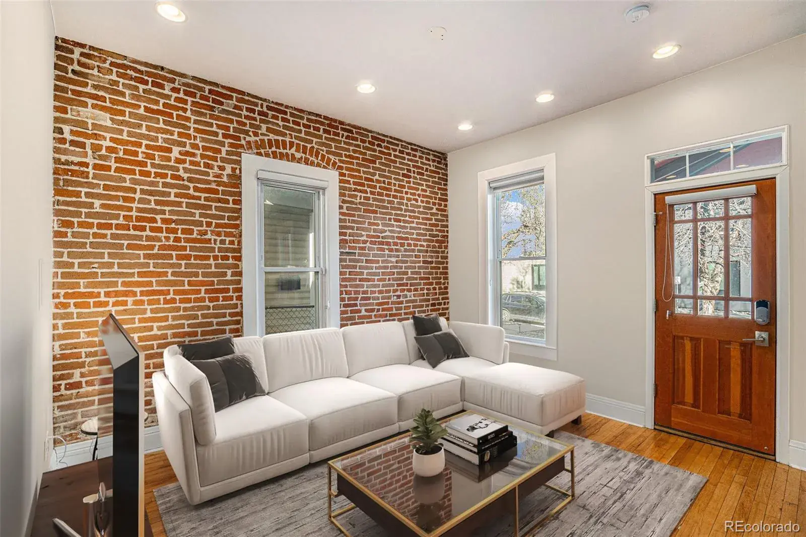 10022025013743 1600 1