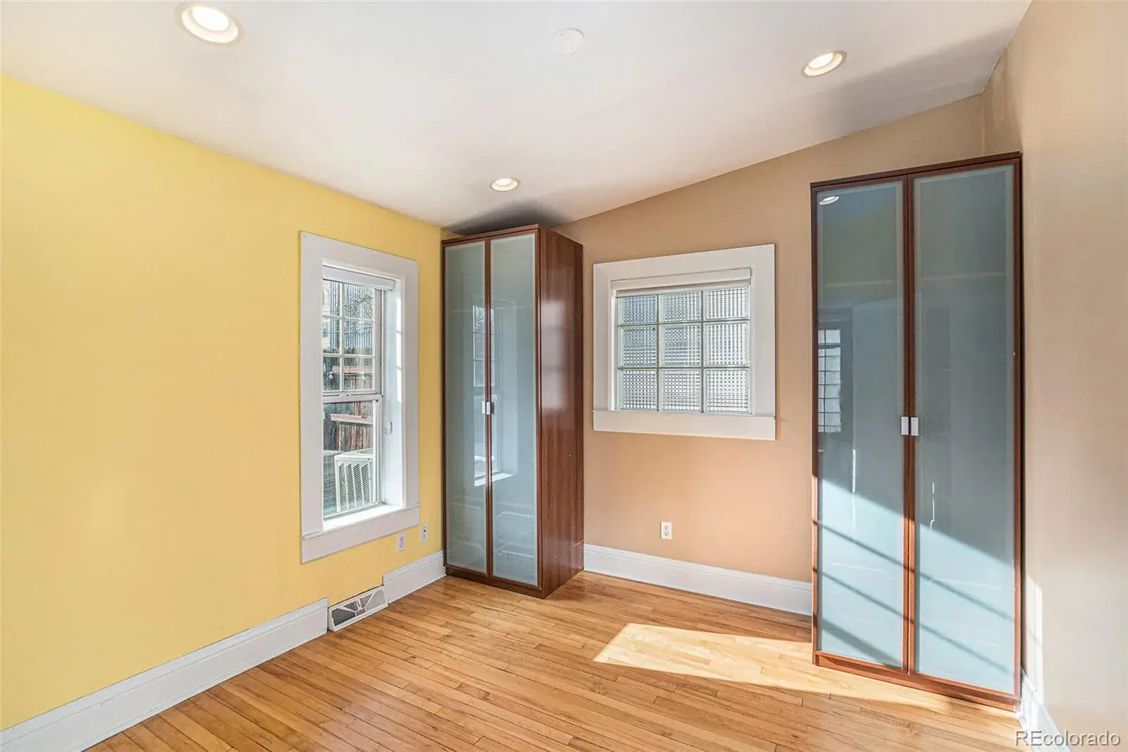 10022025013743 1600 13