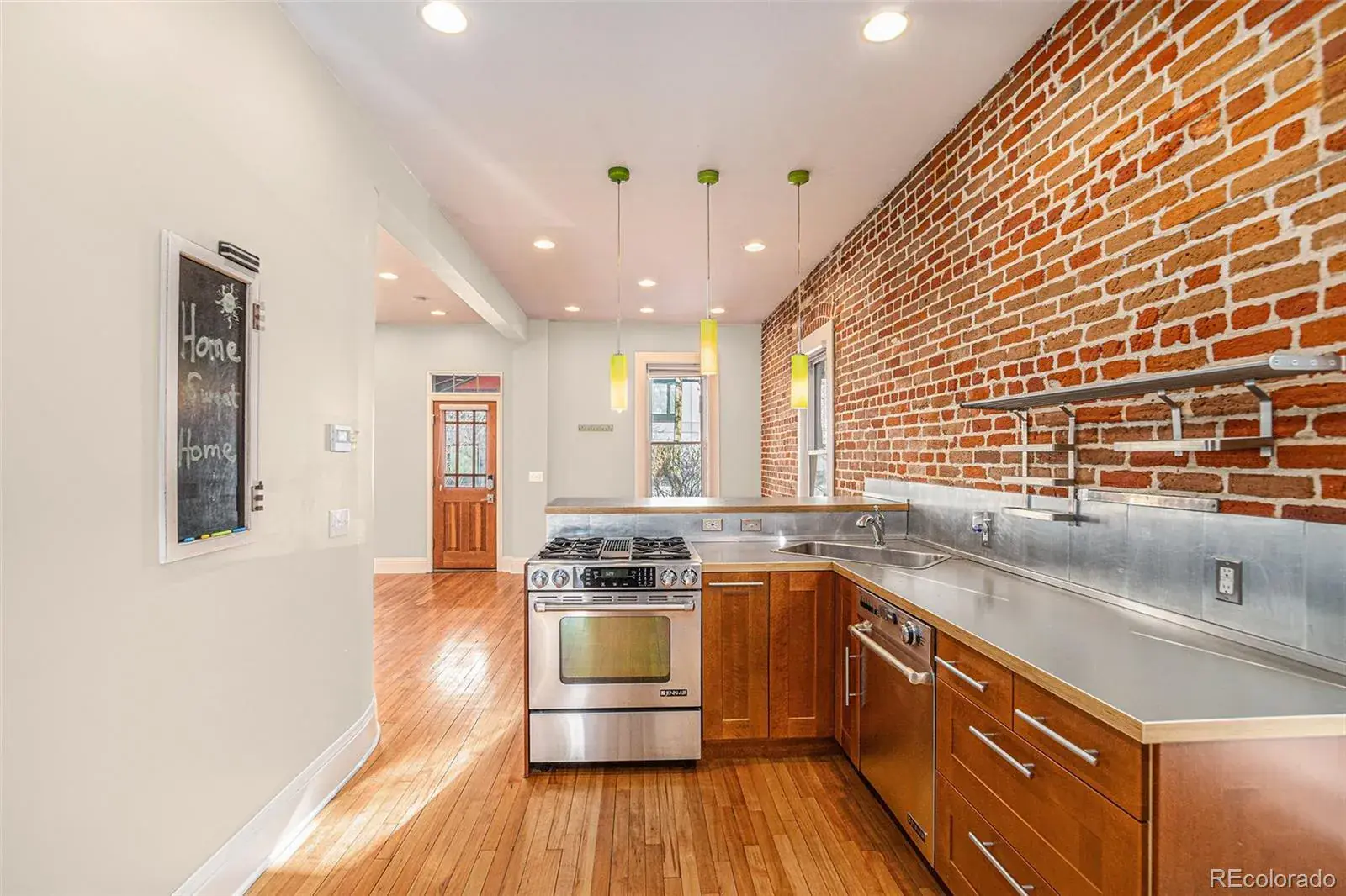 10022025013743 1600 3