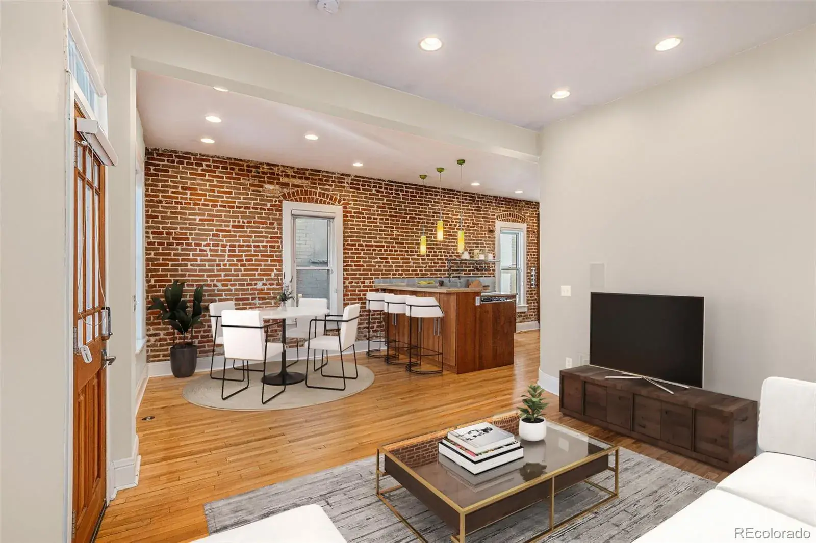 10022025013743 1600 4