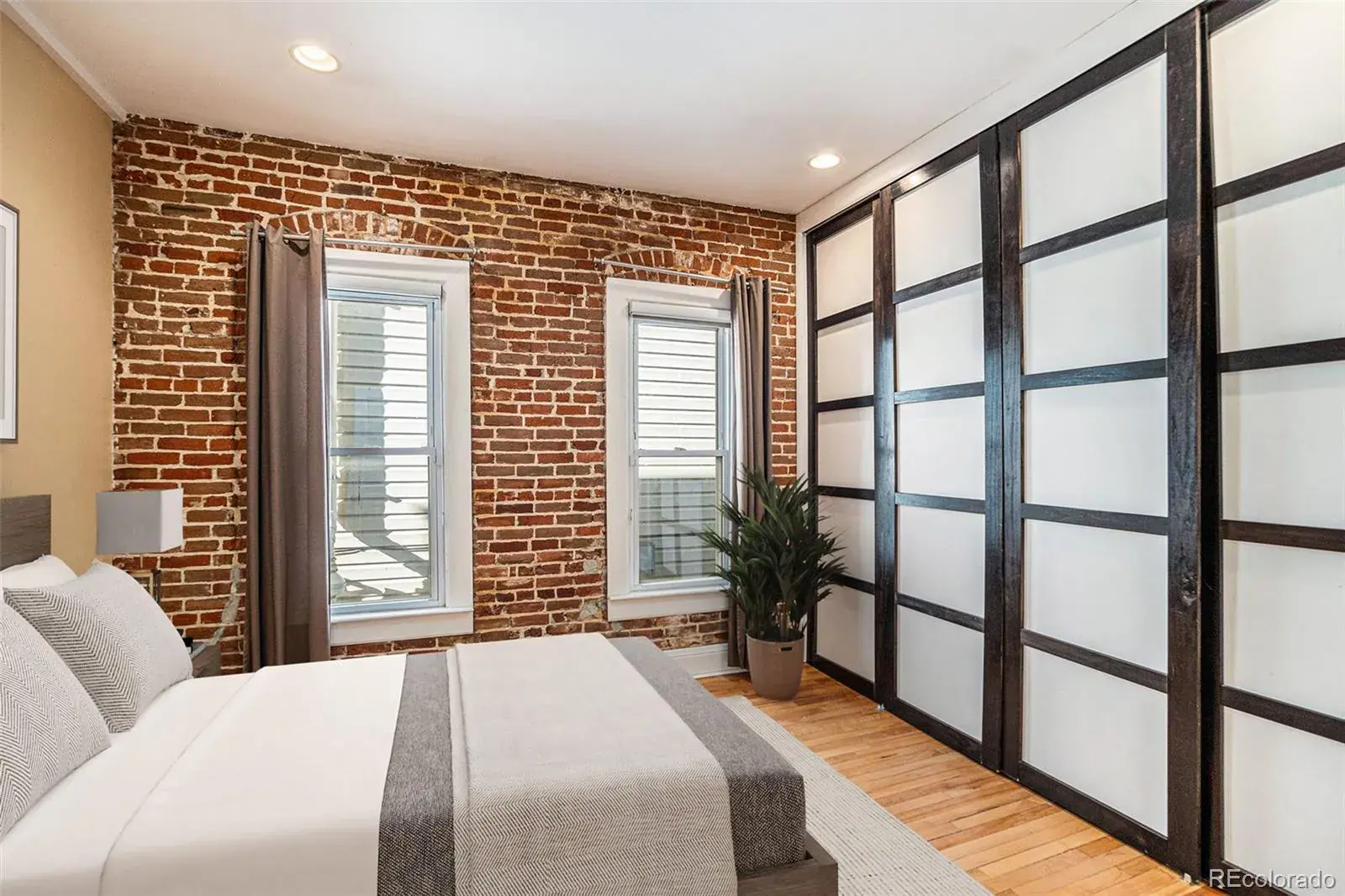 10022025013743 1600 9