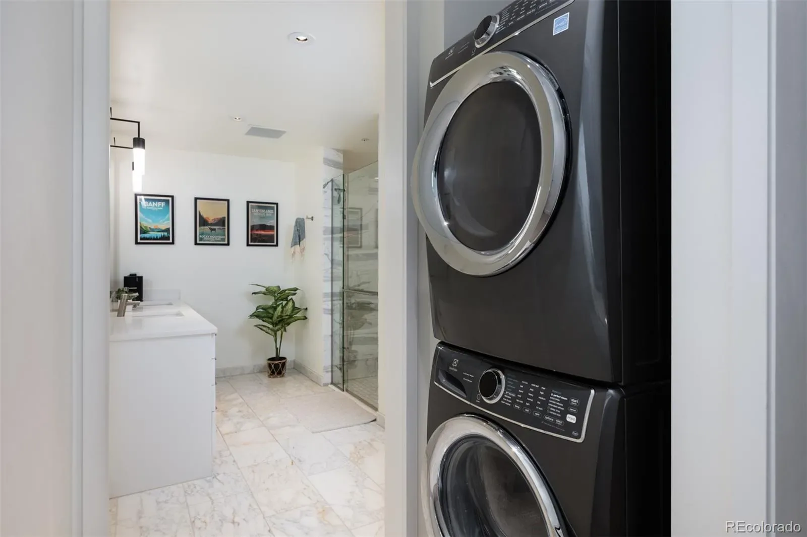 03172026222713 1600 24