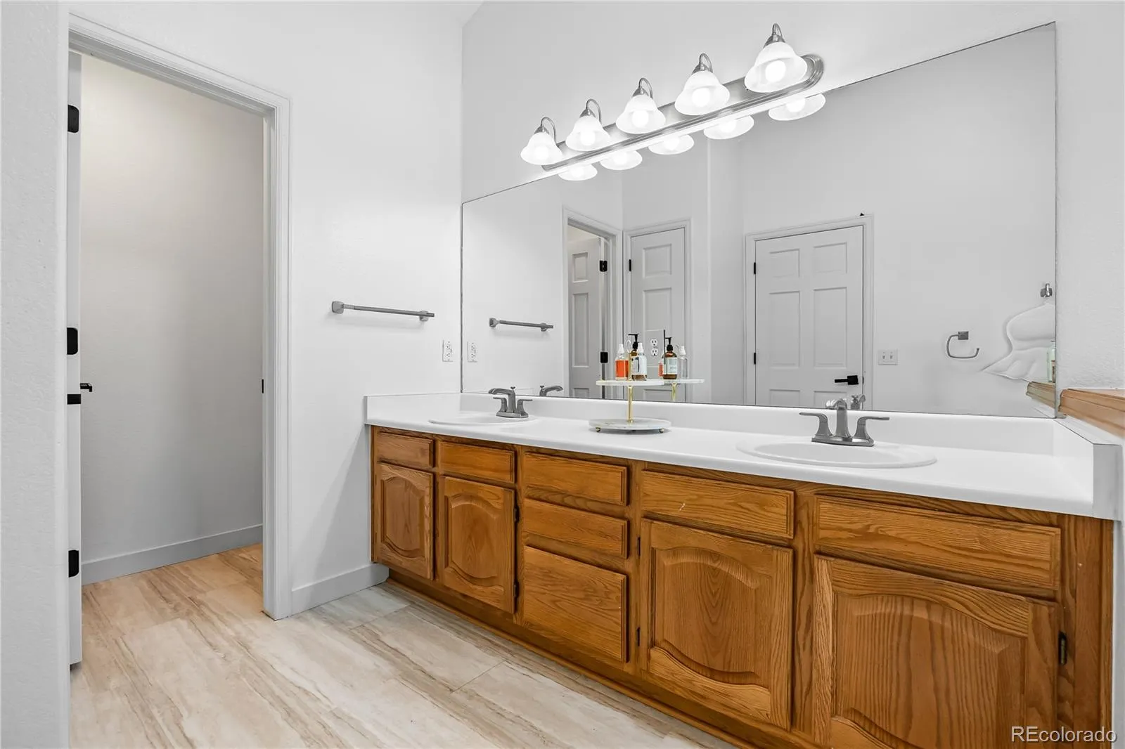 12039 W 52nd Place #2 Arvada CO 80002 MLS #REC5410513 05152026195914 1600 32