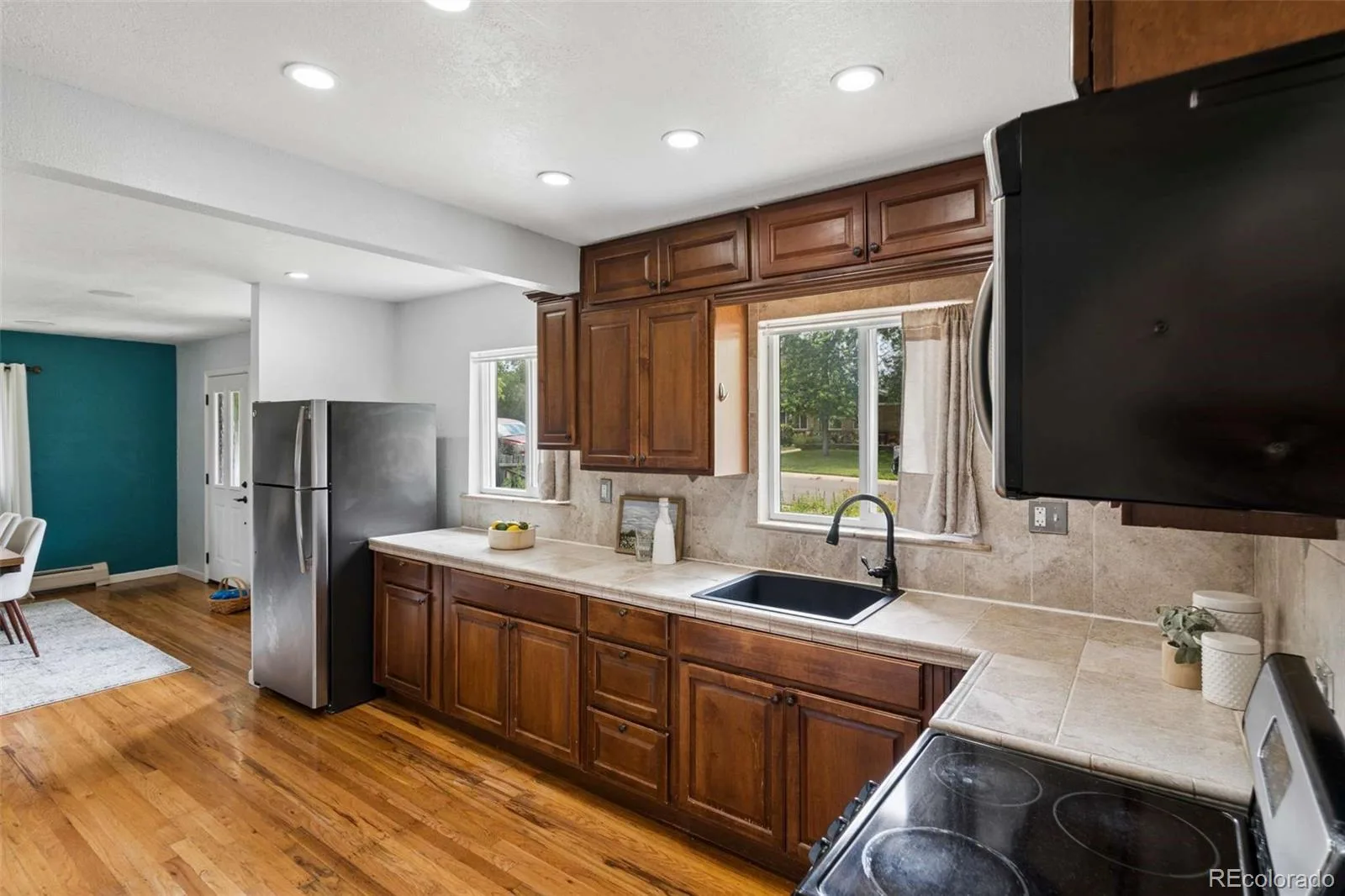 556 S Canosa Court Denver CO 80219 MLS #REC5411248 06302026030246 1600 11