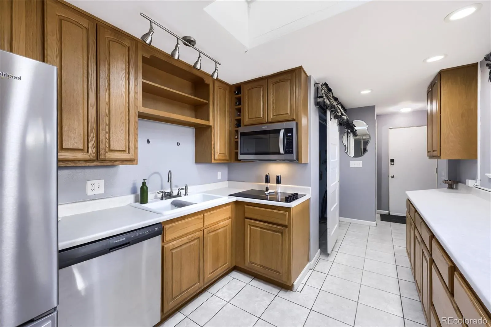 4647 W Dakota Avenue Denver CO 80219 MLS #REC5413927 05022026061438 1600 15