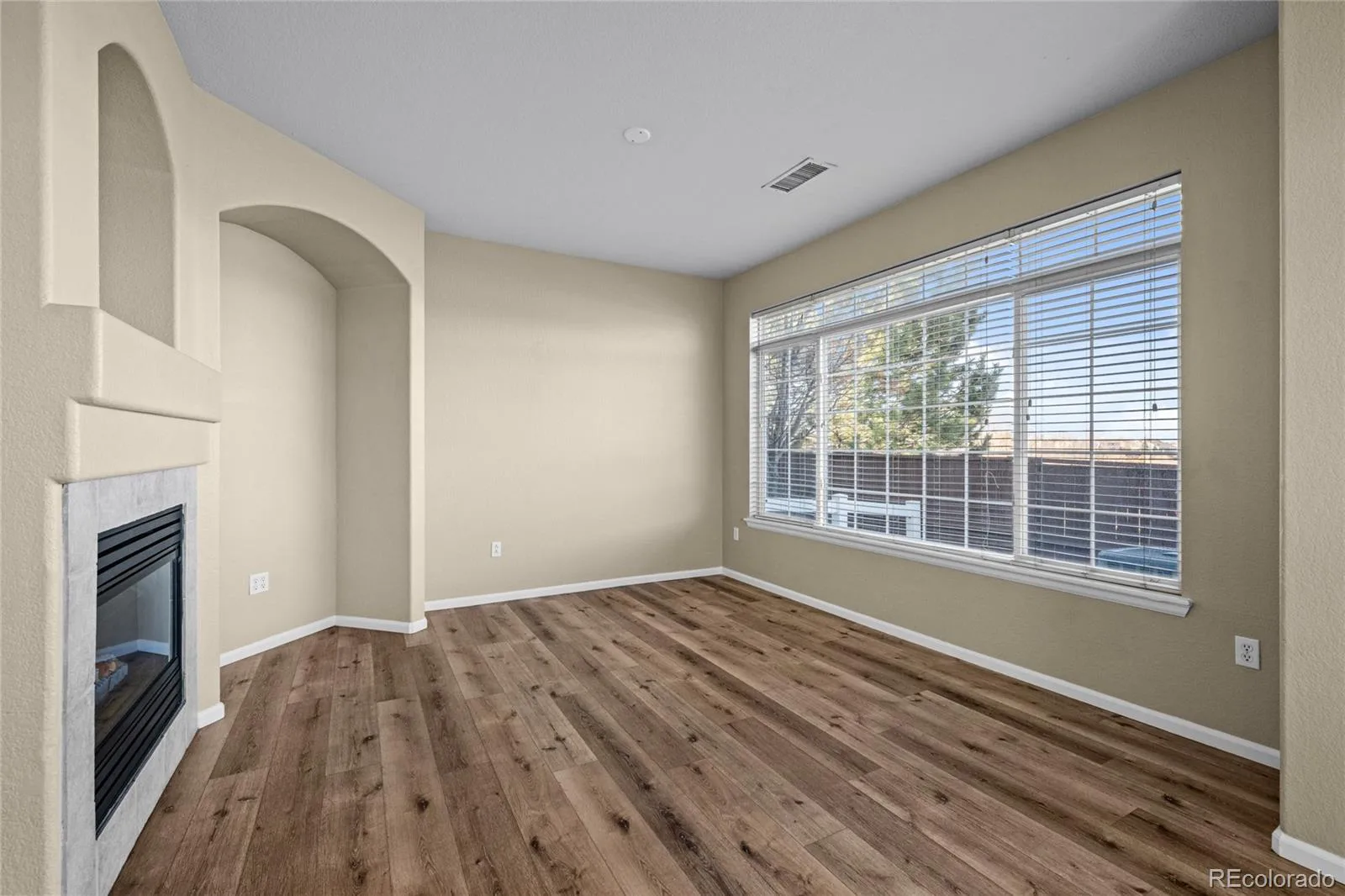 20473 E Quincy Place Aurora CO 80015 | MLS #REC5414791 10072026133642 1600 4