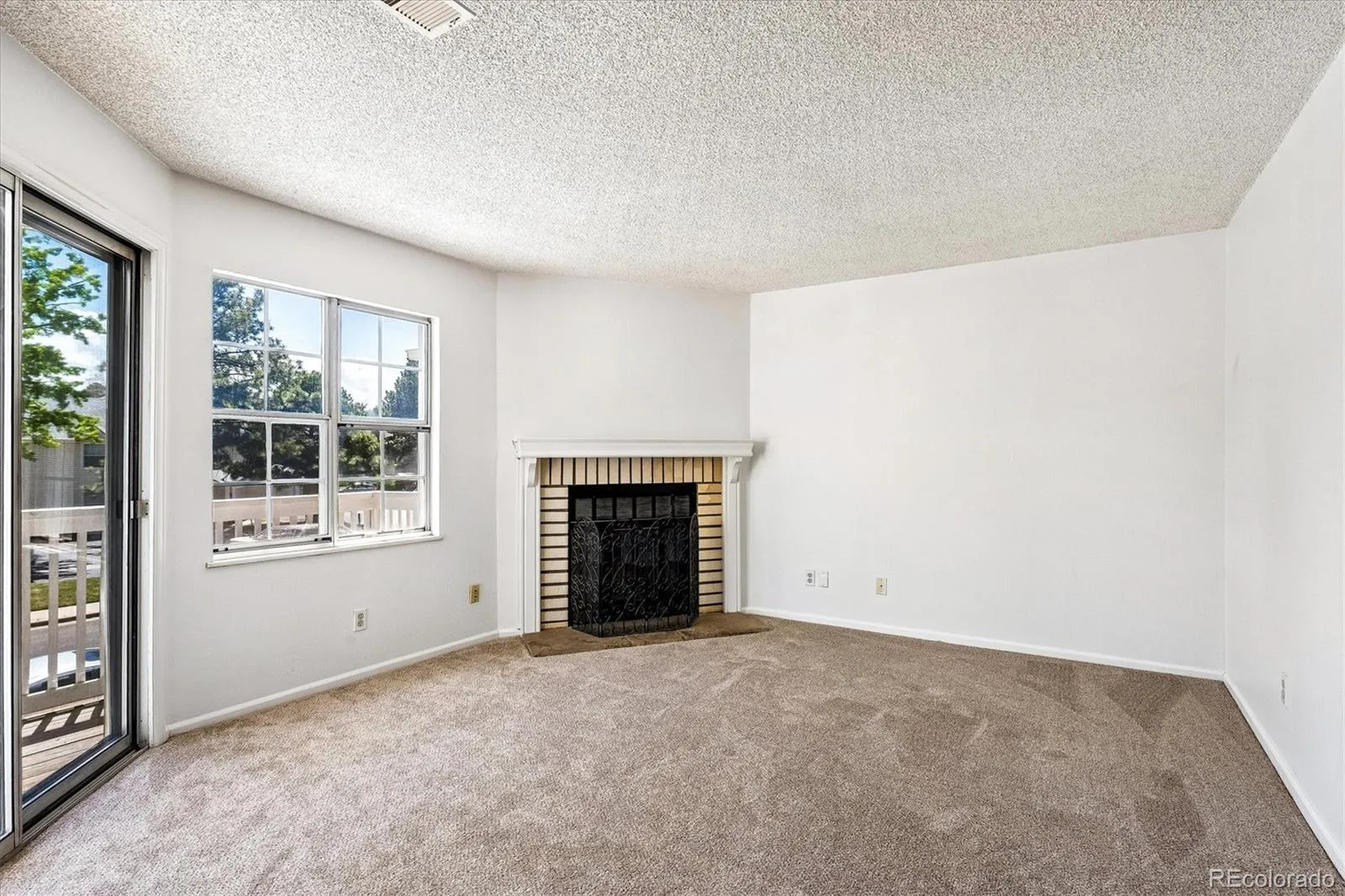 12583 E Pacific Circle #D Aurora CO 80014 MLS #REC5418440 05212026184359 1600 12