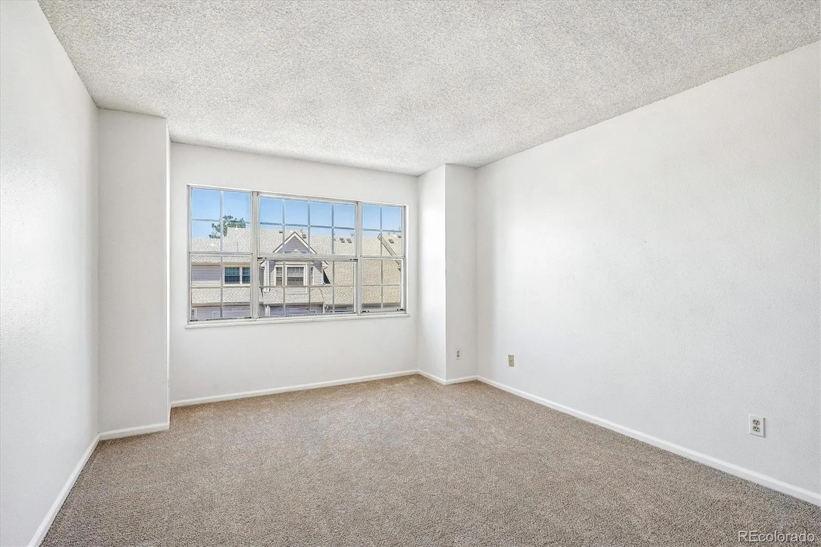 12583 E Pacific Circle #D Aurora CO 80014 MLS #REC5418440 05212026184359 1600 18