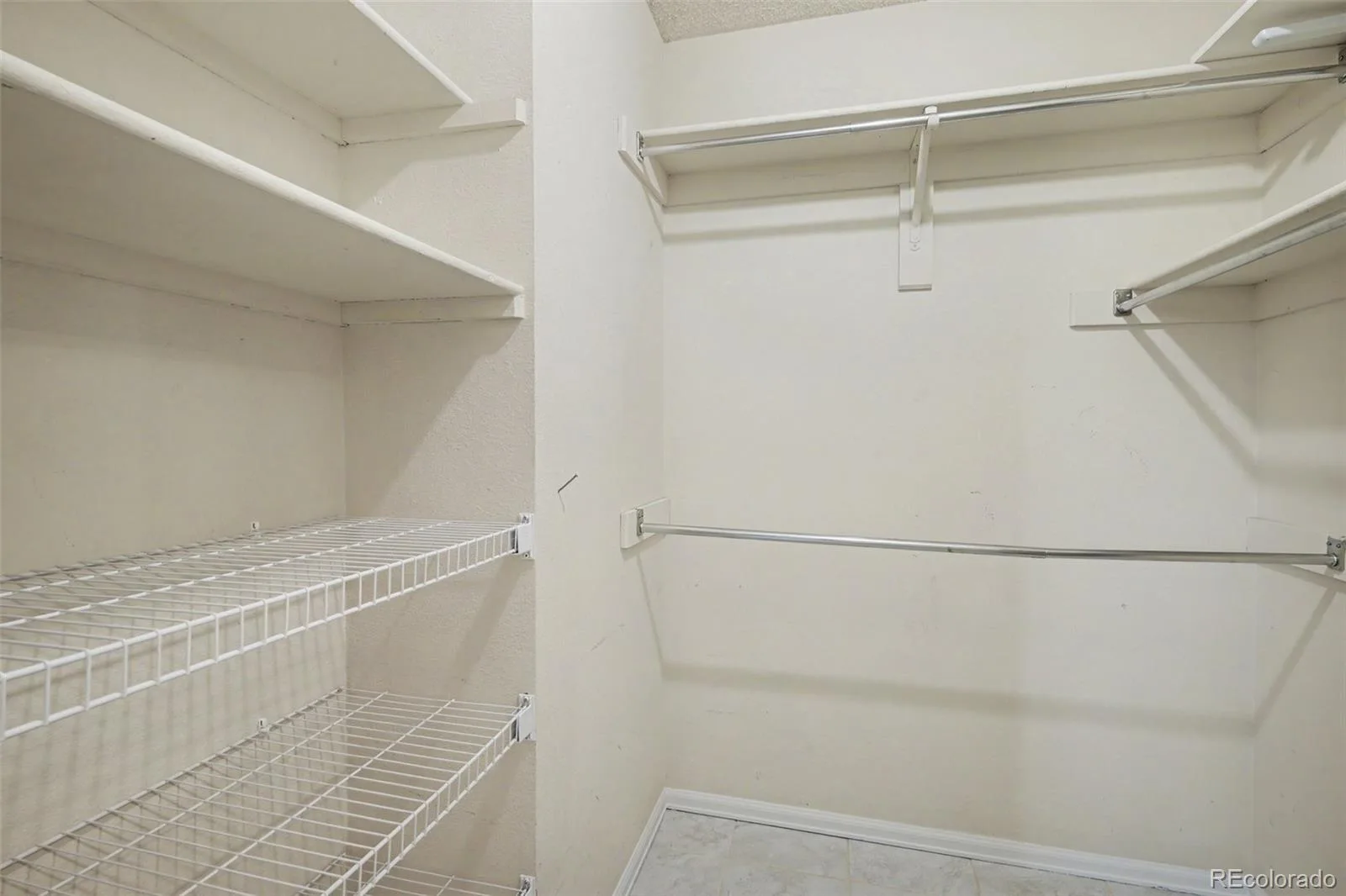 3805 W Union Avenue Denver CO 80236 MLS #REC5420621 06252026141754 1600 23