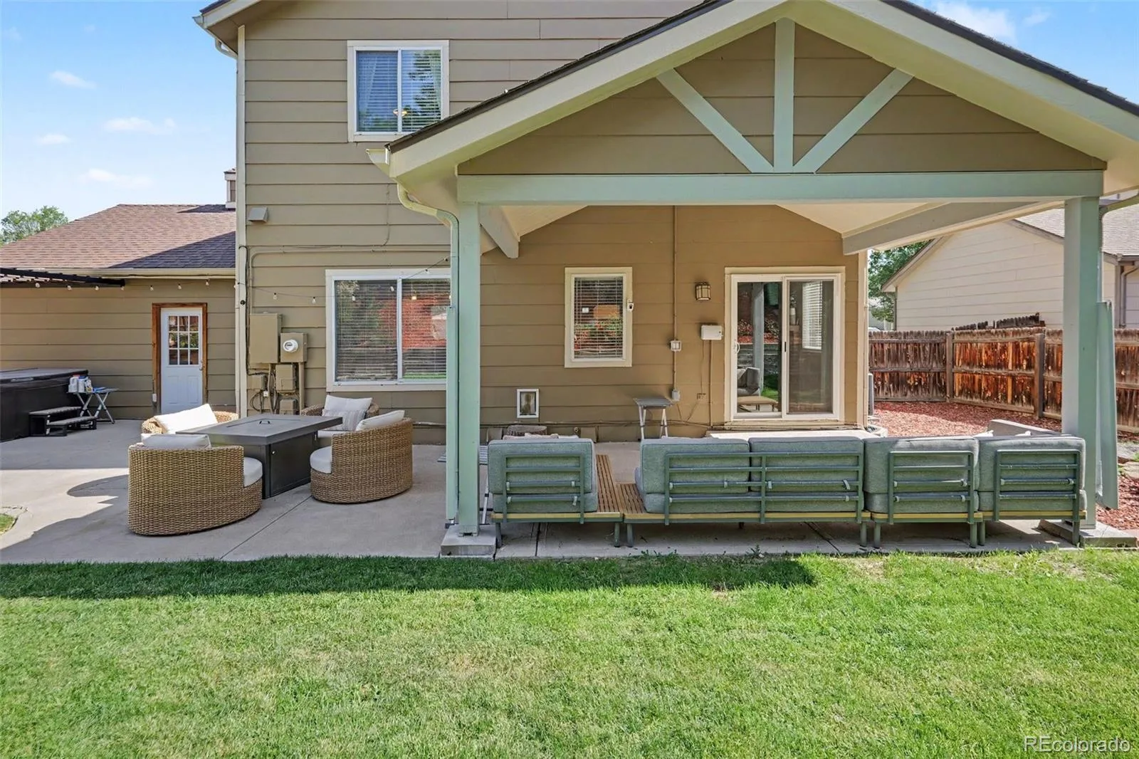 3805 W Union Avenue Denver CO 80236 MLS #REC5420621 06252026141754 1600 37