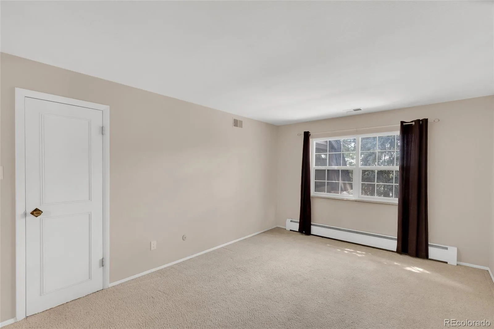 3511 S Hillcrest Drive #4 Denver CO 80237 | MLS #REC5422015 08042026204605 1600 19