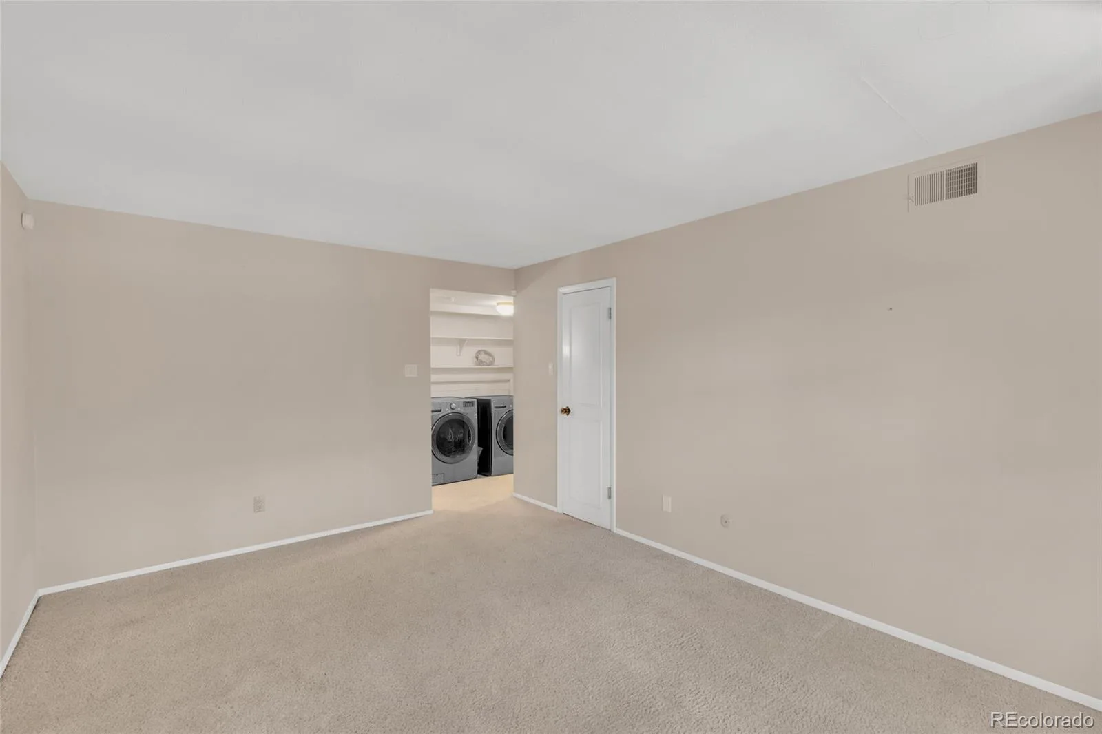 3511 S Hillcrest Drive #4 Denver CO 80237 | MLS #REC5422015 08042026204605 1600 20