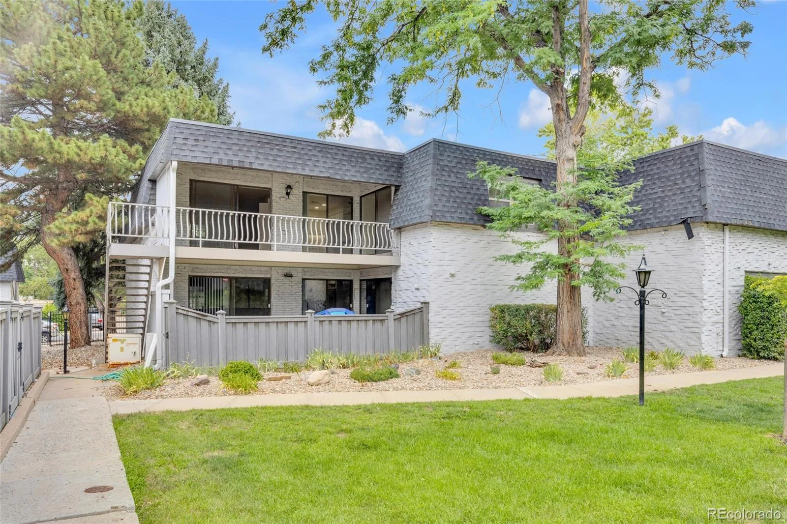 3511 S Hillcrest Drive #4 Denver CO 80237 | MLS #REC5422015 08042026204605 1600 25