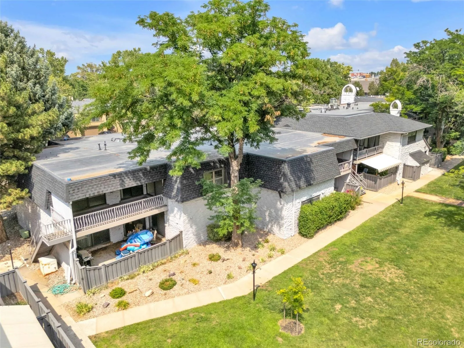 3511 S Hillcrest Drive #4 Denver CO 80237 | MLS #REC5422015 08042026204605 1600 31