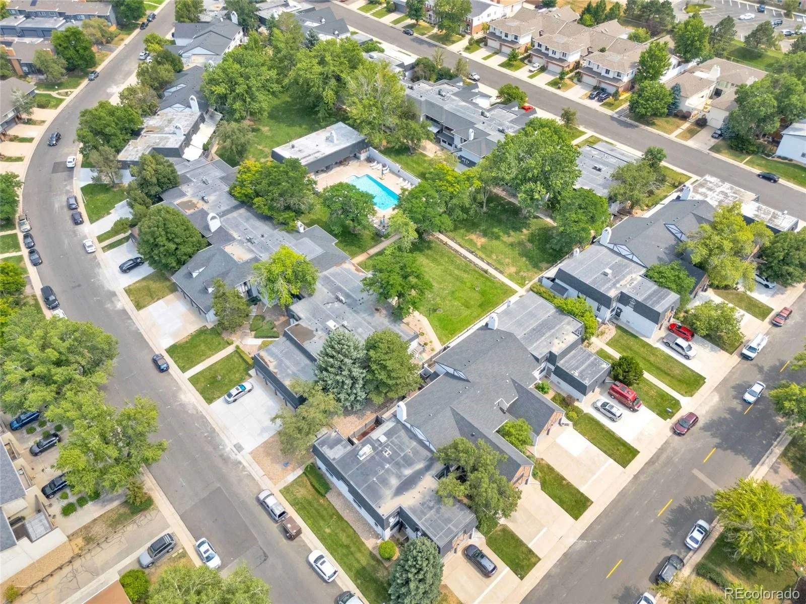 3511 S Hillcrest Drive #4 Denver CO 80237 | MLS #REC5422015 08042026204605 1600 37