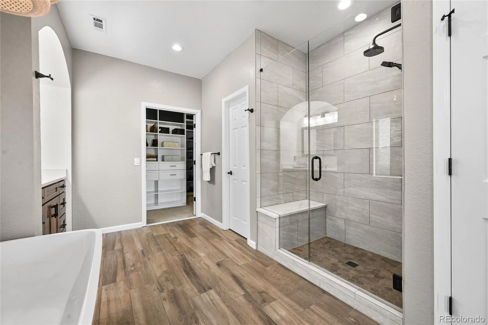 12063 Blackwell Way Parker CO 80138 | MLS #REC5423127 06182026141221 1600 33