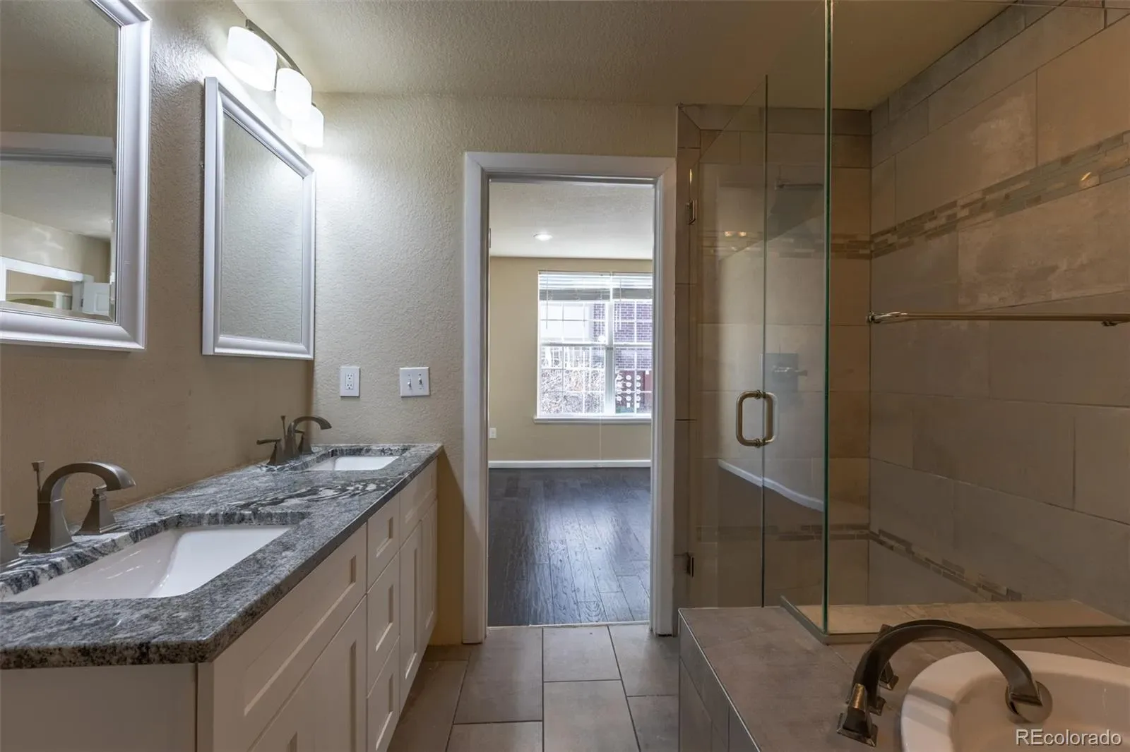 03252026170517 1600 40