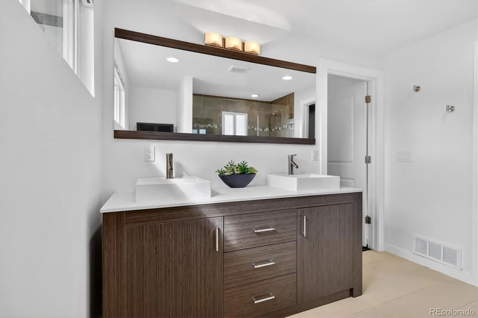 03132026193845 1600 24