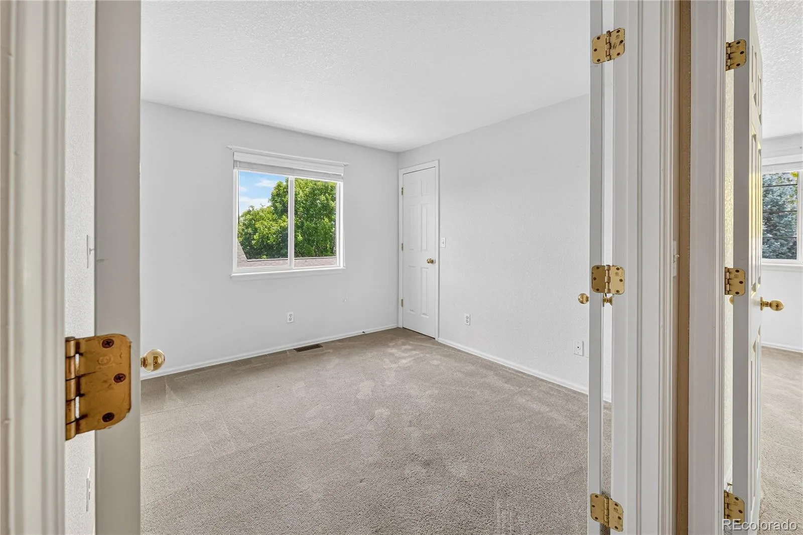 5414 Oak Street Arvada CO 80002 MLS #REC5426022 06102026183711 1600 20