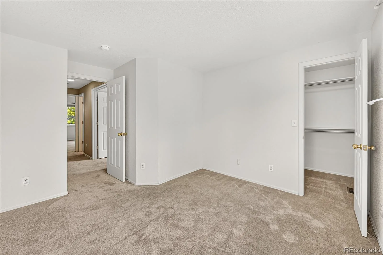 5414 Oak Street Arvada CO 80002 MLS #REC5426022 06102026183711 1600 23