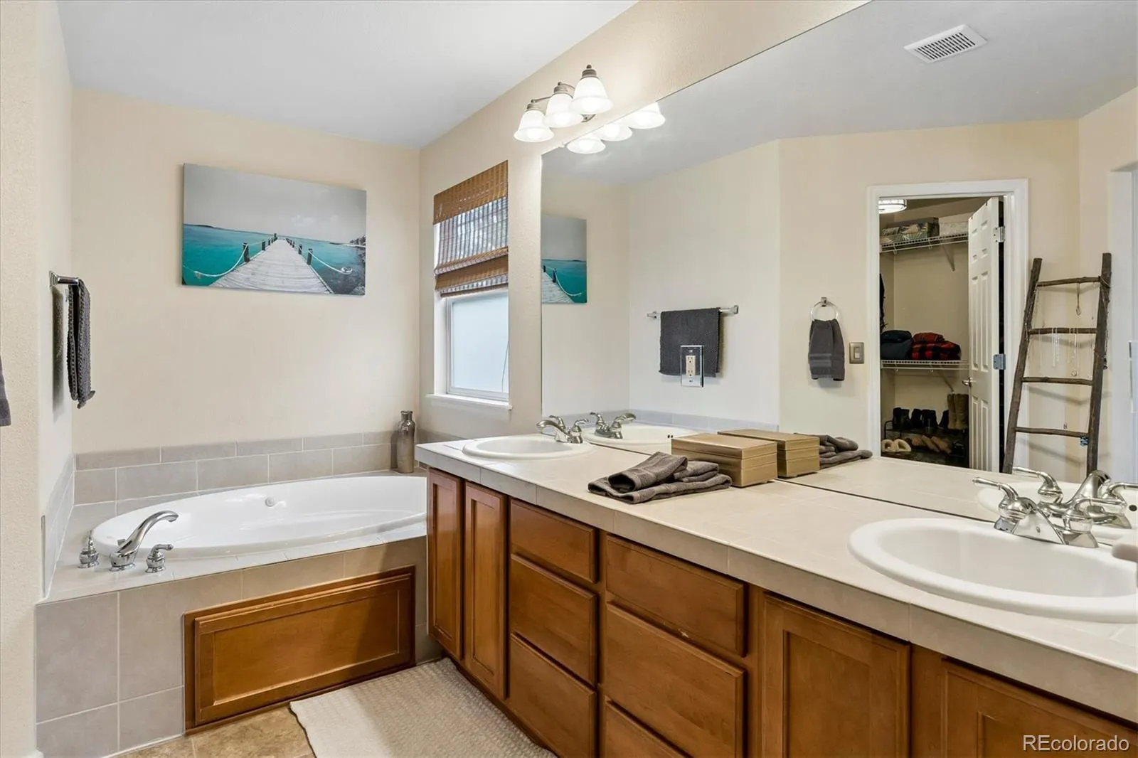 8248 Dressage Road Littleton CO 80125 | MLS #REC5427153 05212026005007 1600 22