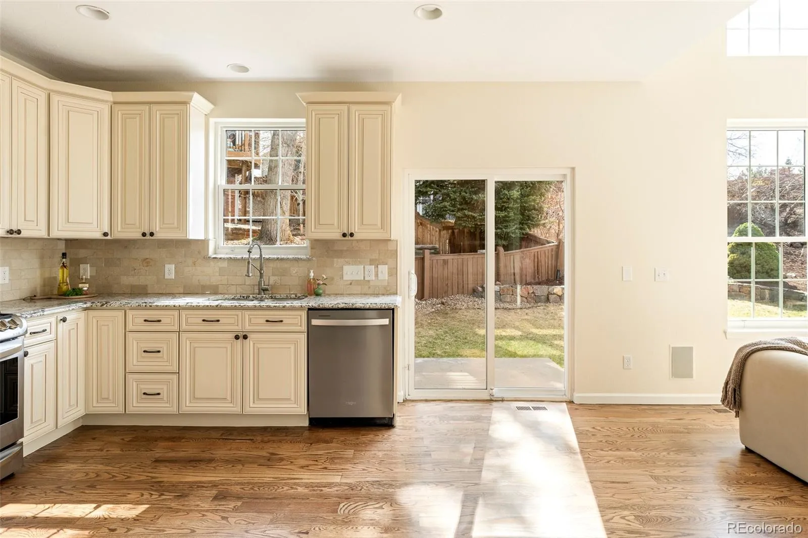 9404 E Arbor Drive Englewood CO 80111 MLS #REC5427405 05092026205255 1600 8