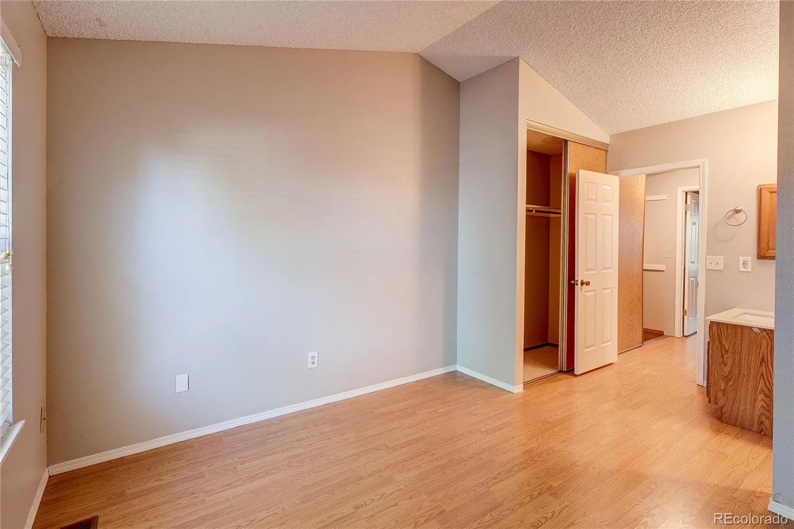 10268 W Dartmouth Avenue Lakewood CO 80227 | MLS #REC5429330 06182026202643 1600 14