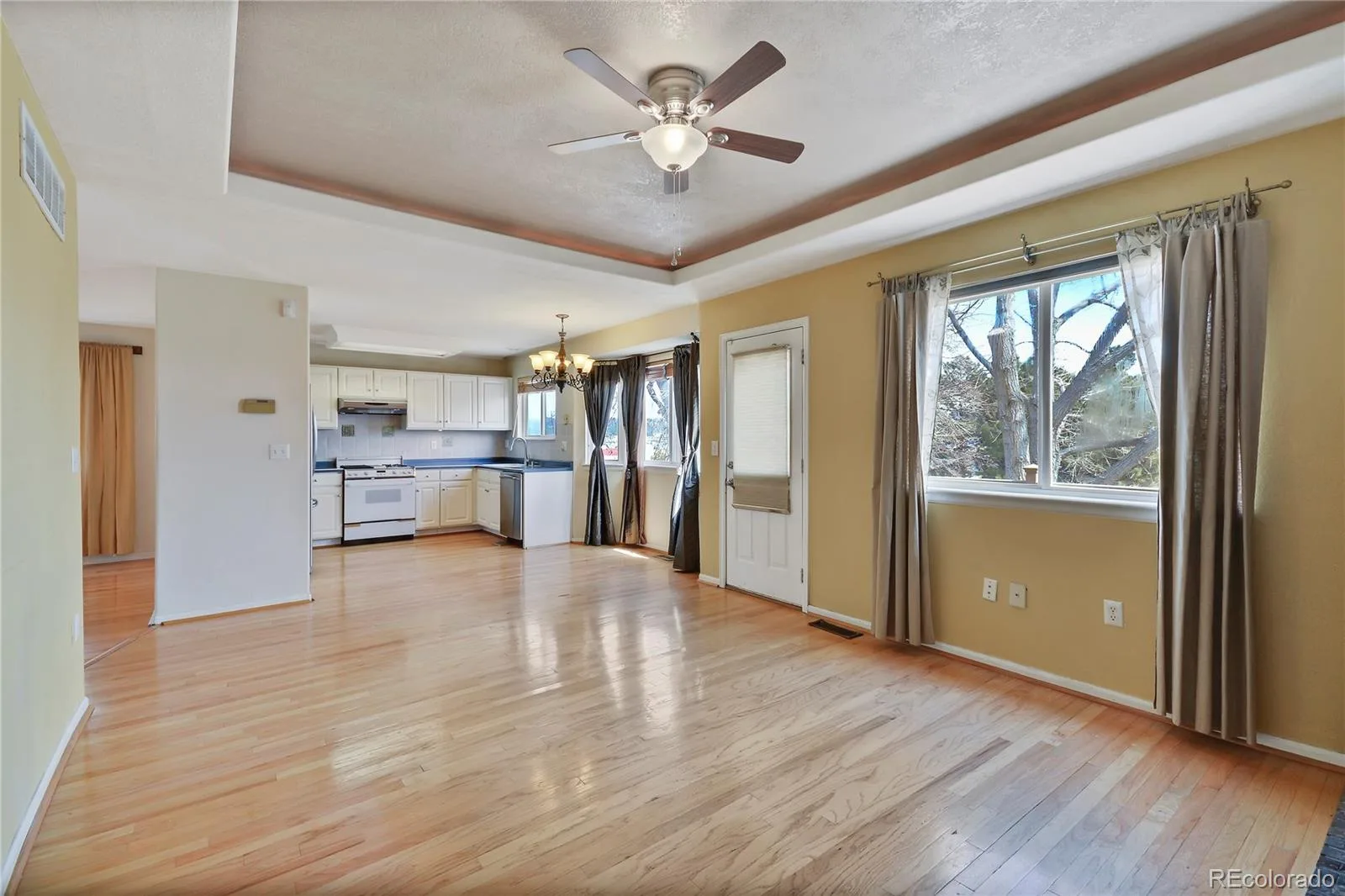 4812 N Silverlace Drive Castle Rock CO 80109 | MLS #REC5430108 07282026141646 1600 10
