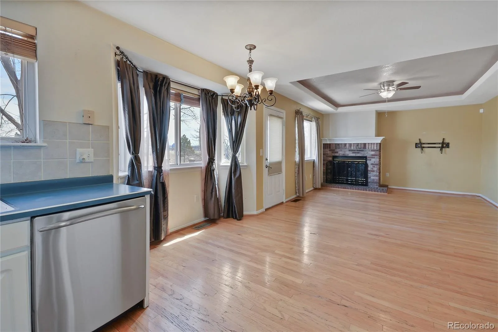 4812 N Silverlace Drive Castle Rock CO 80109 | MLS #REC5430108 07282026141646 1600 13