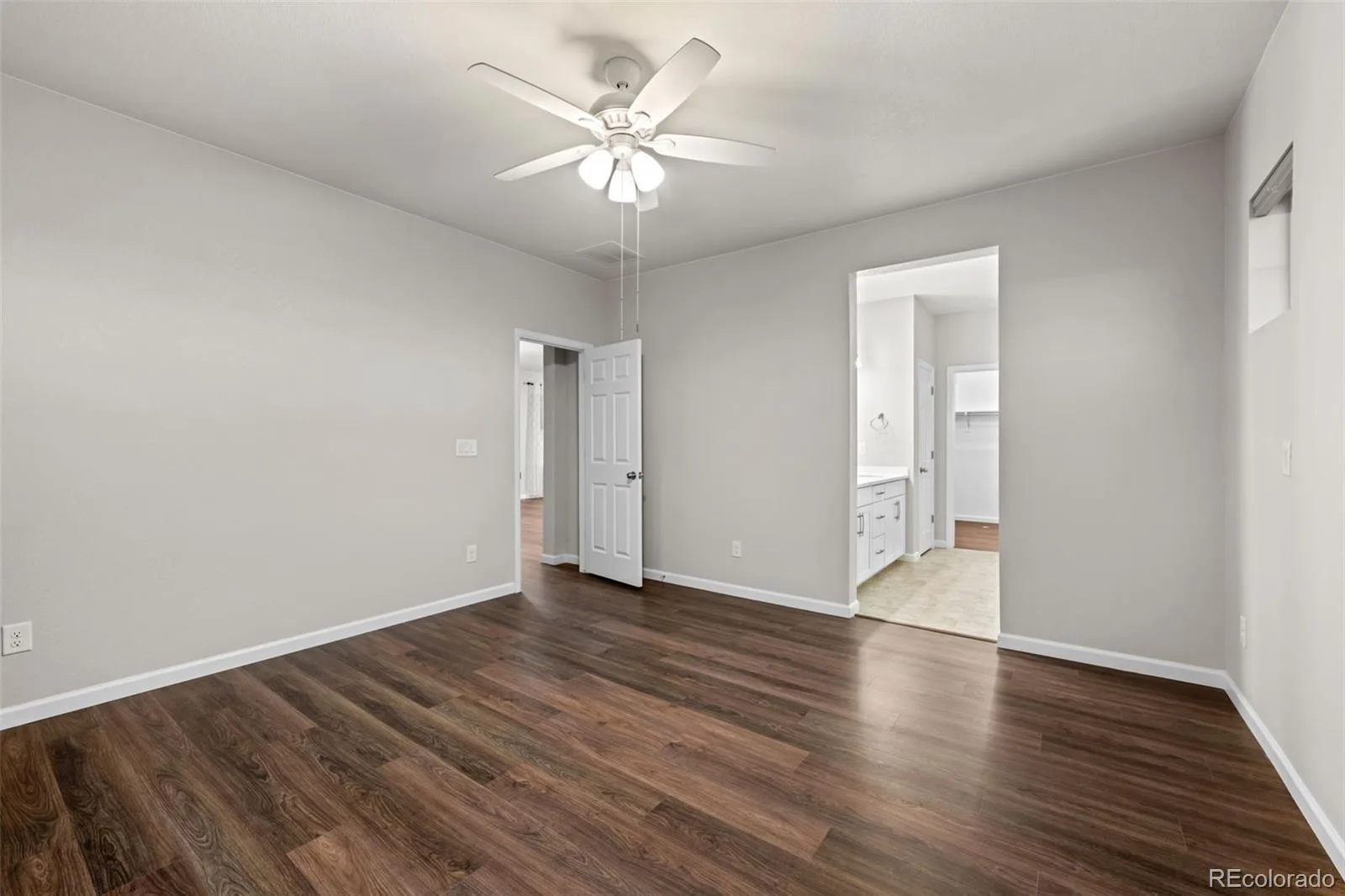 639 N Waterloo Court Aurora CO 80018 | MLS #REC5430177 08272026140418 1600 16
