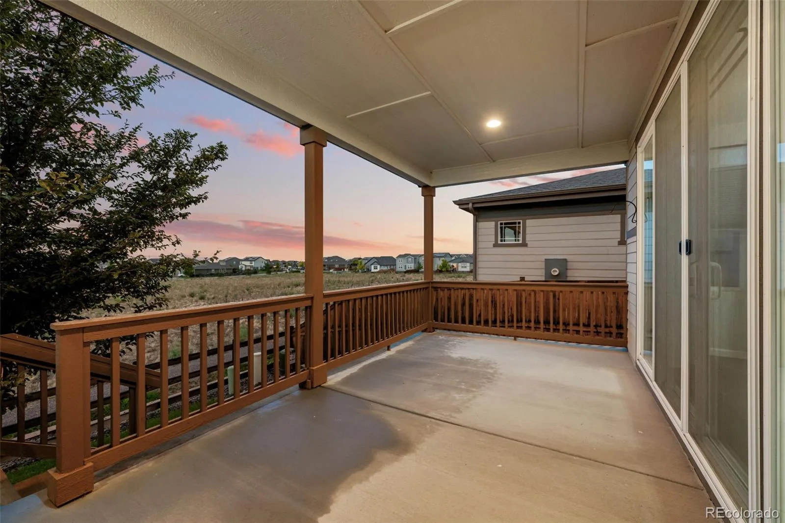 639 N Waterloo Court Aurora CO 80018 | MLS #REC5430177 08272026140418 1600 19