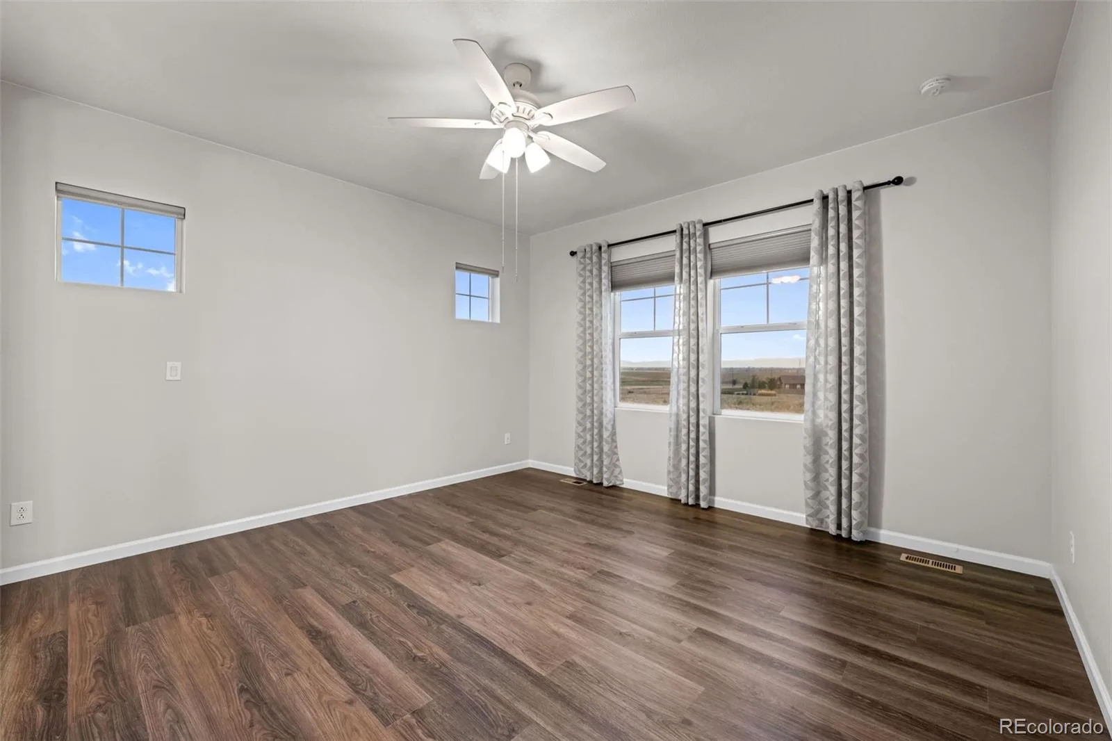 639 N Waterloo Court Aurora CO 80018 | MLS #REC5430177 08272026140418 1600 20
