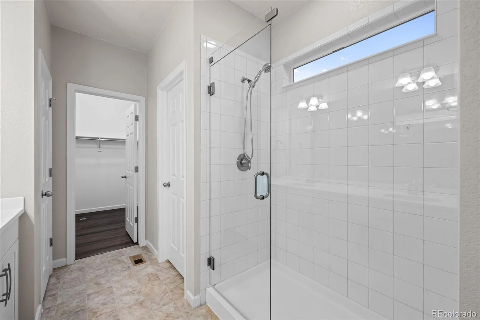 639 N Waterloo Court Aurora CO 80018 | MLS #REC5430177 08272026140418 1600 28