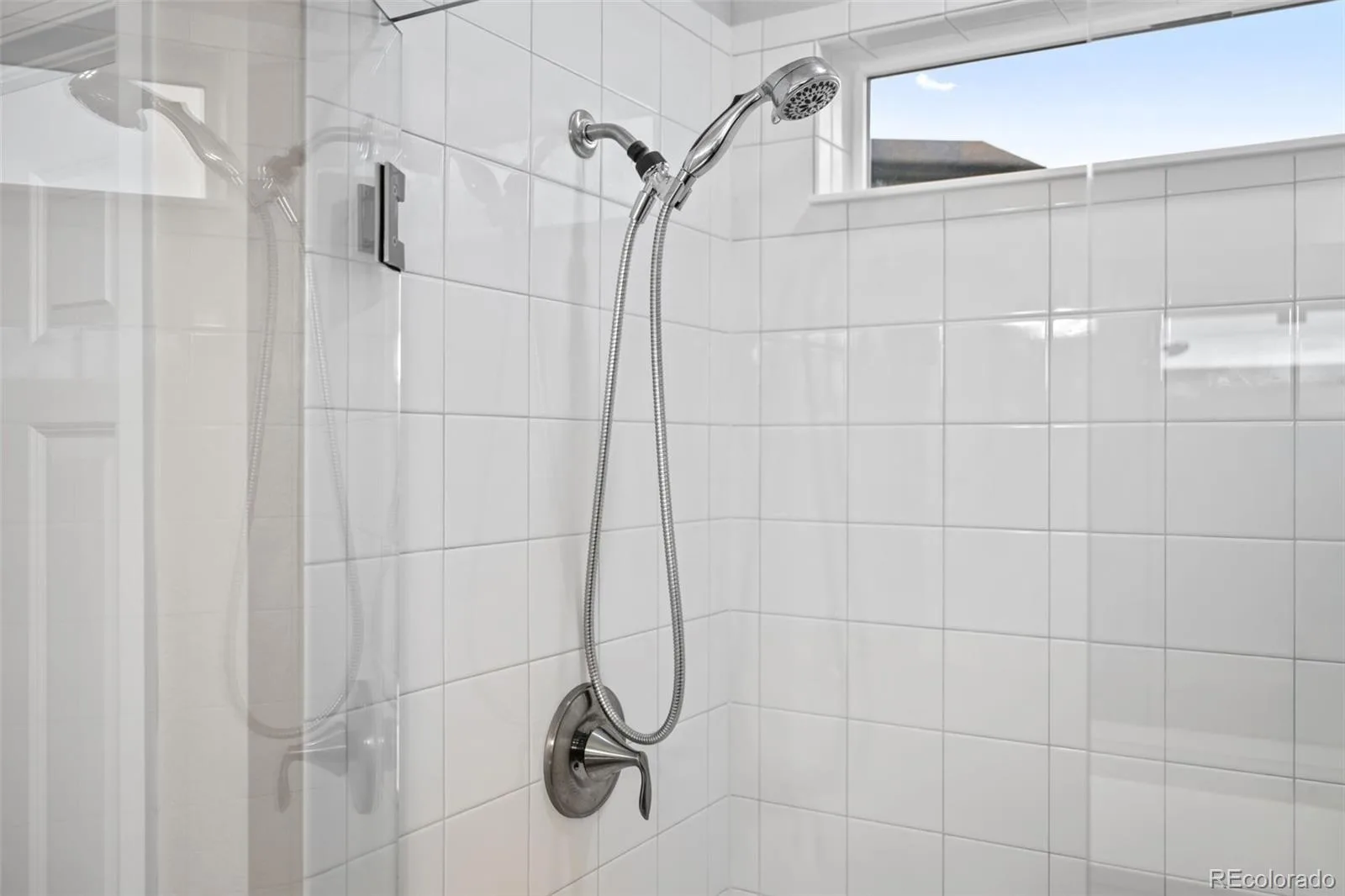 639 N Waterloo Court Aurora CO 80018 | MLS #REC5430177 08272026140418 1600 29