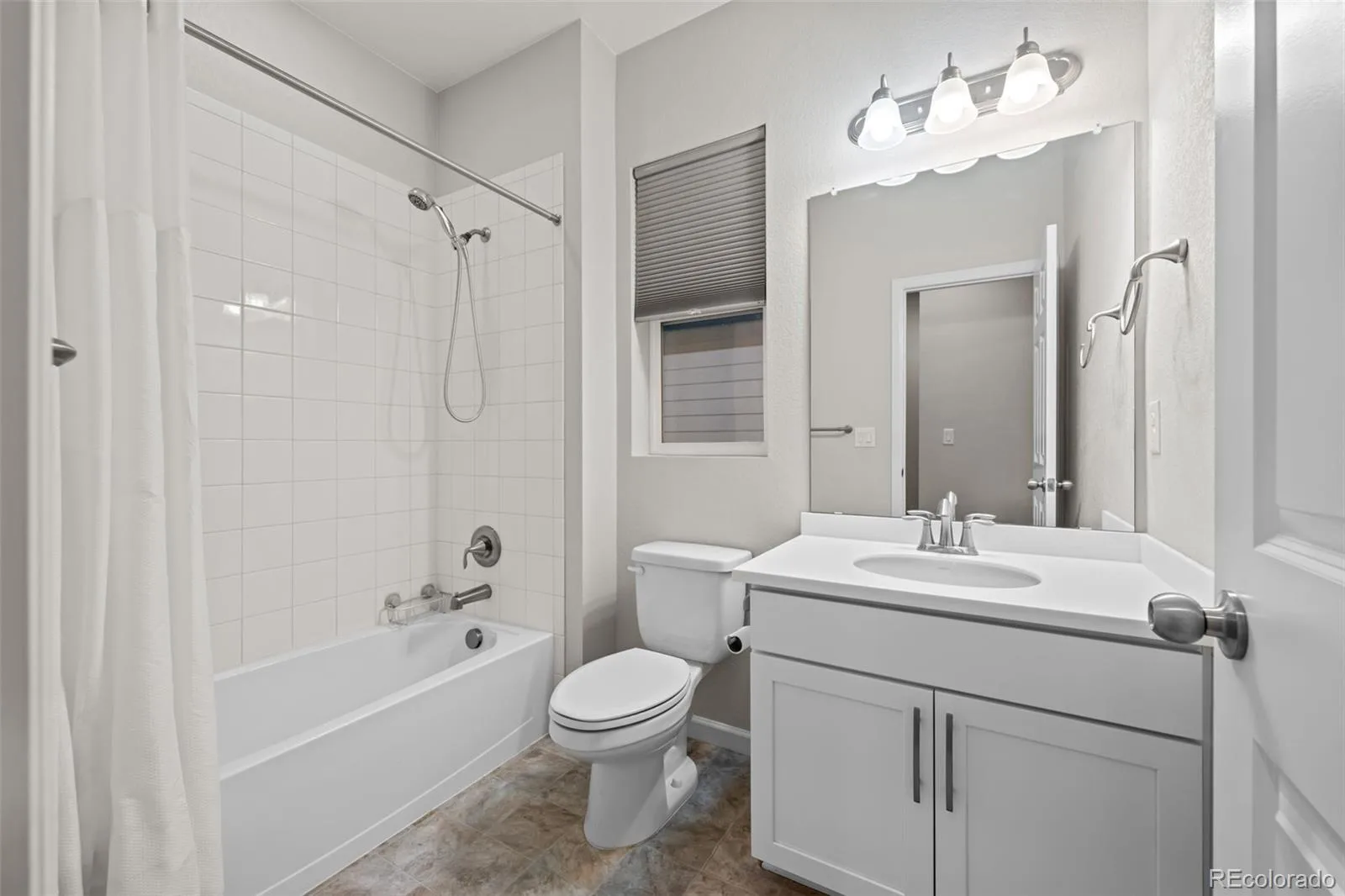 639 N Waterloo Court Aurora CO 80018 | MLS #REC5430177 08272026140418 1600 33