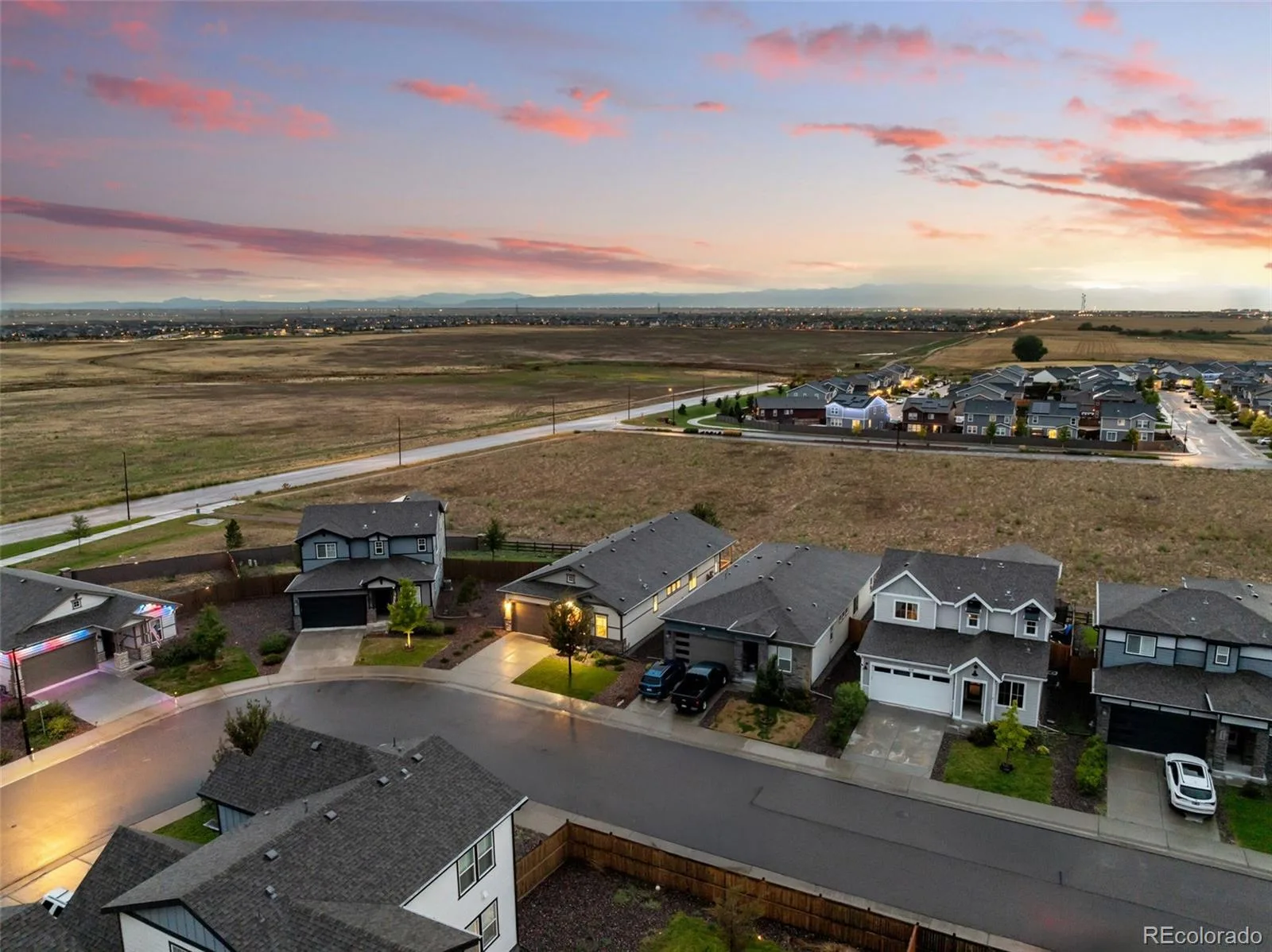 639 N Waterloo Court Aurora CO 80018 | MLS #REC5430177 08272026140418 1600 41