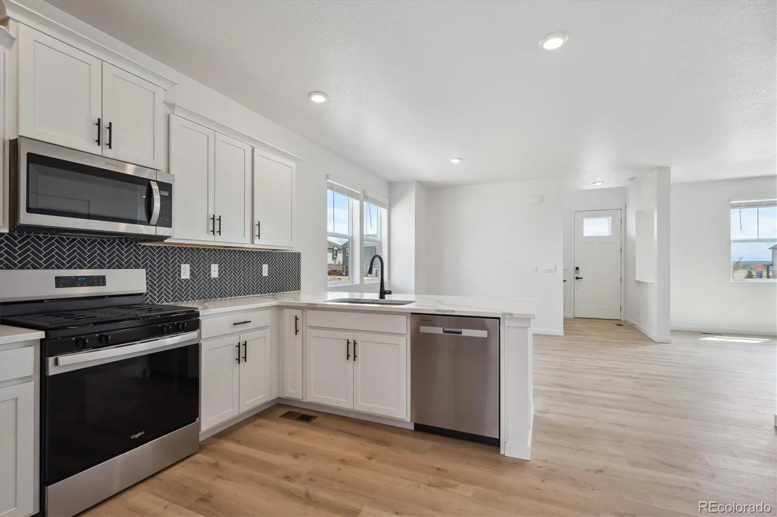 656 N Tempe Street Aurora CO 80018 | MLS #REC5430368 07282026214852 1600 1