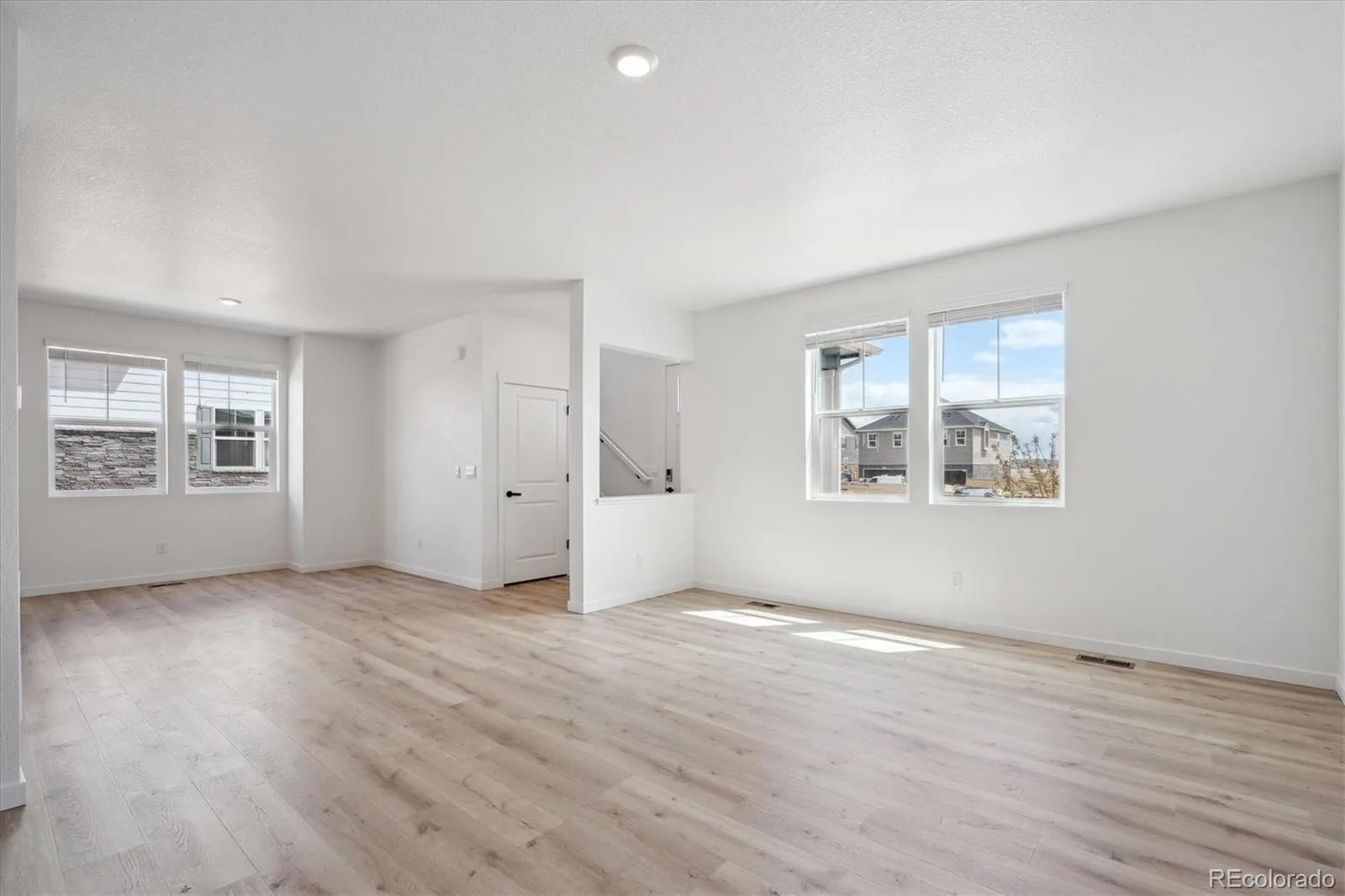 656 N Tempe Street Aurora CO 80018 | MLS #REC5430368 07282026214852 1600 12