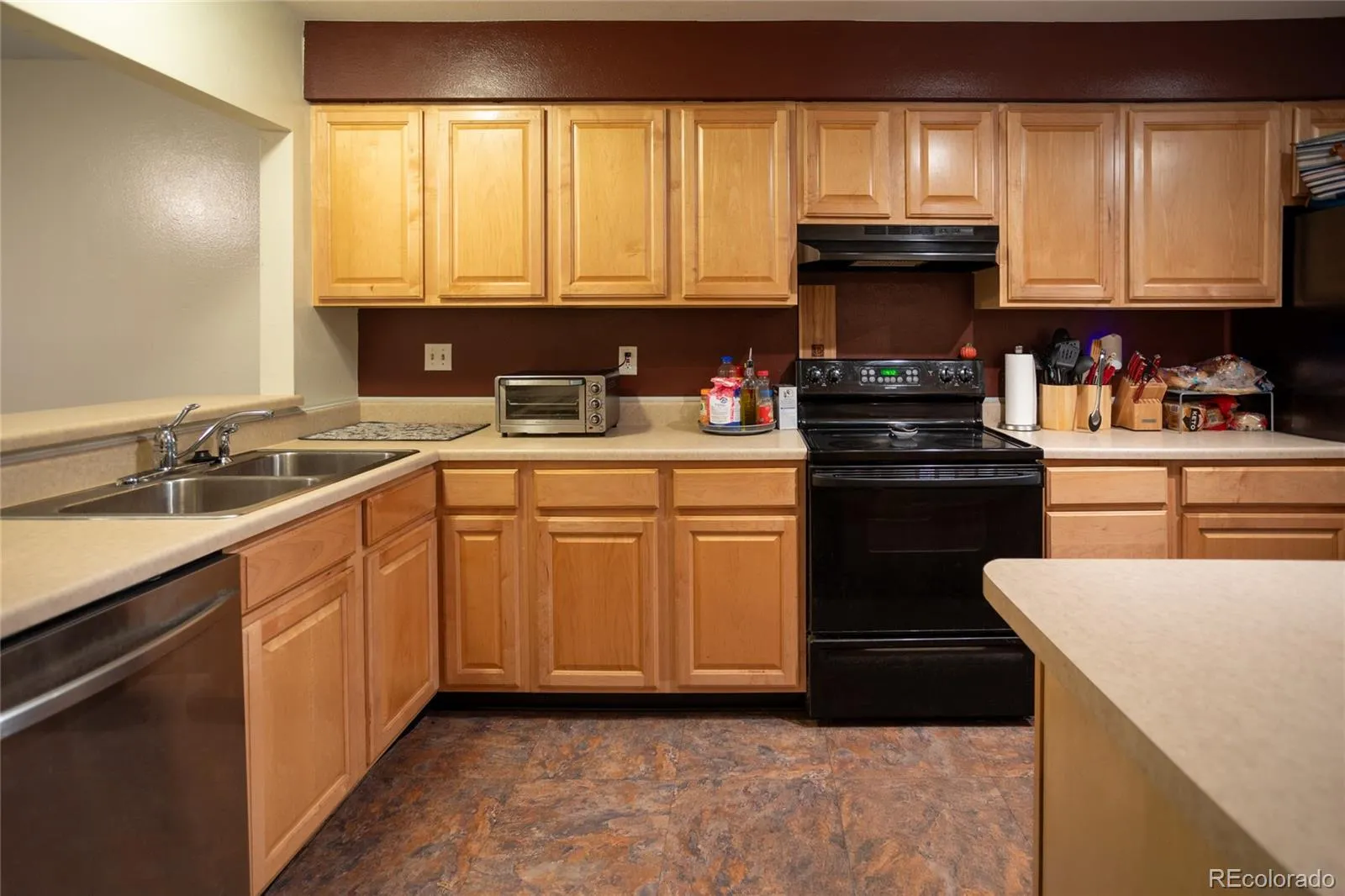 1312 S Carson Way Aurora CO 80012 | MLS #REC5430511 05282026152710 1600 16