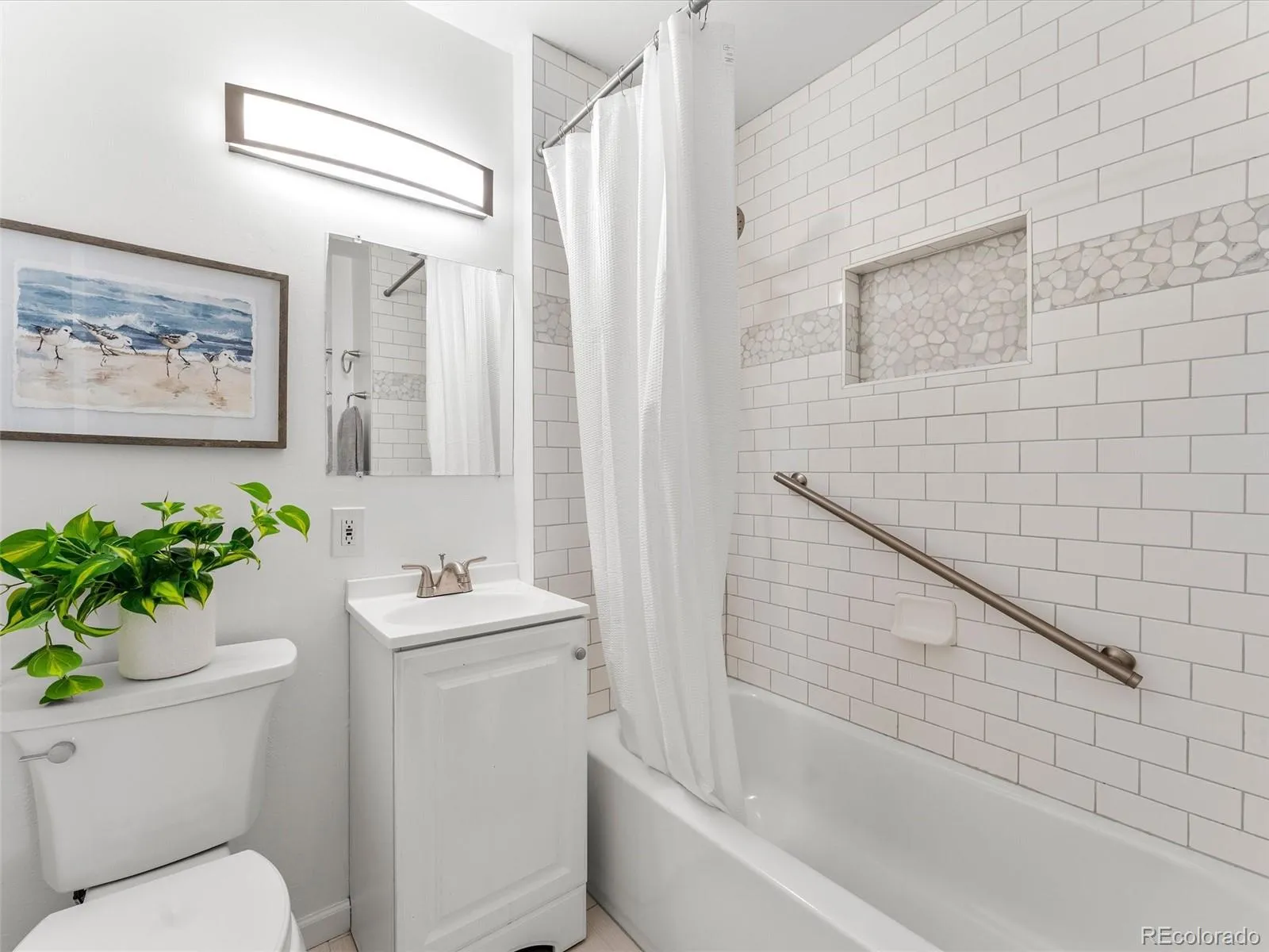 04052026220803 1600 20