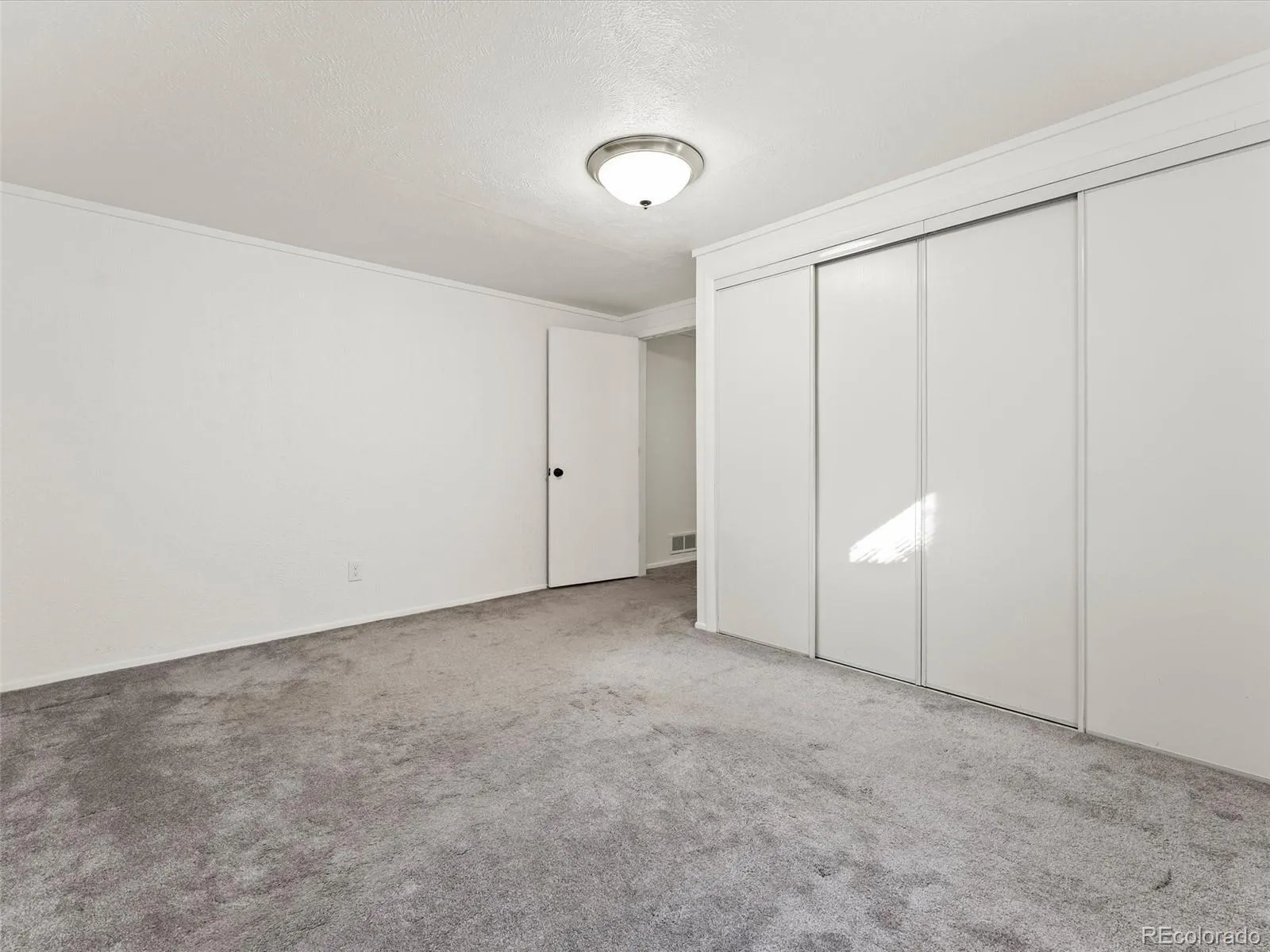 04052026220803 1600 26