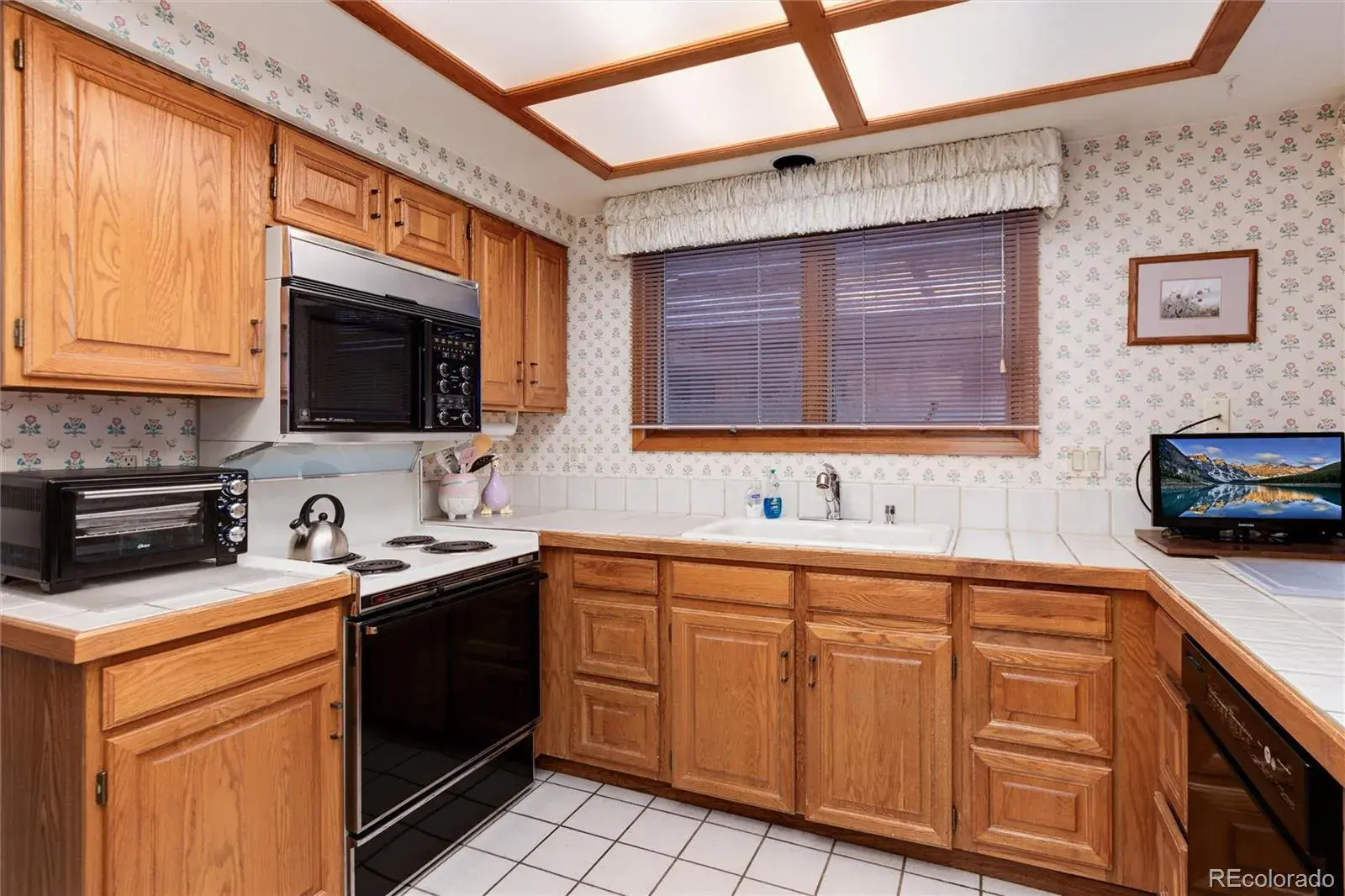 7500 E Dartmouth Avenue #16 Denver CO 80231 MLS #REC5434381 05142025041623 1600 16