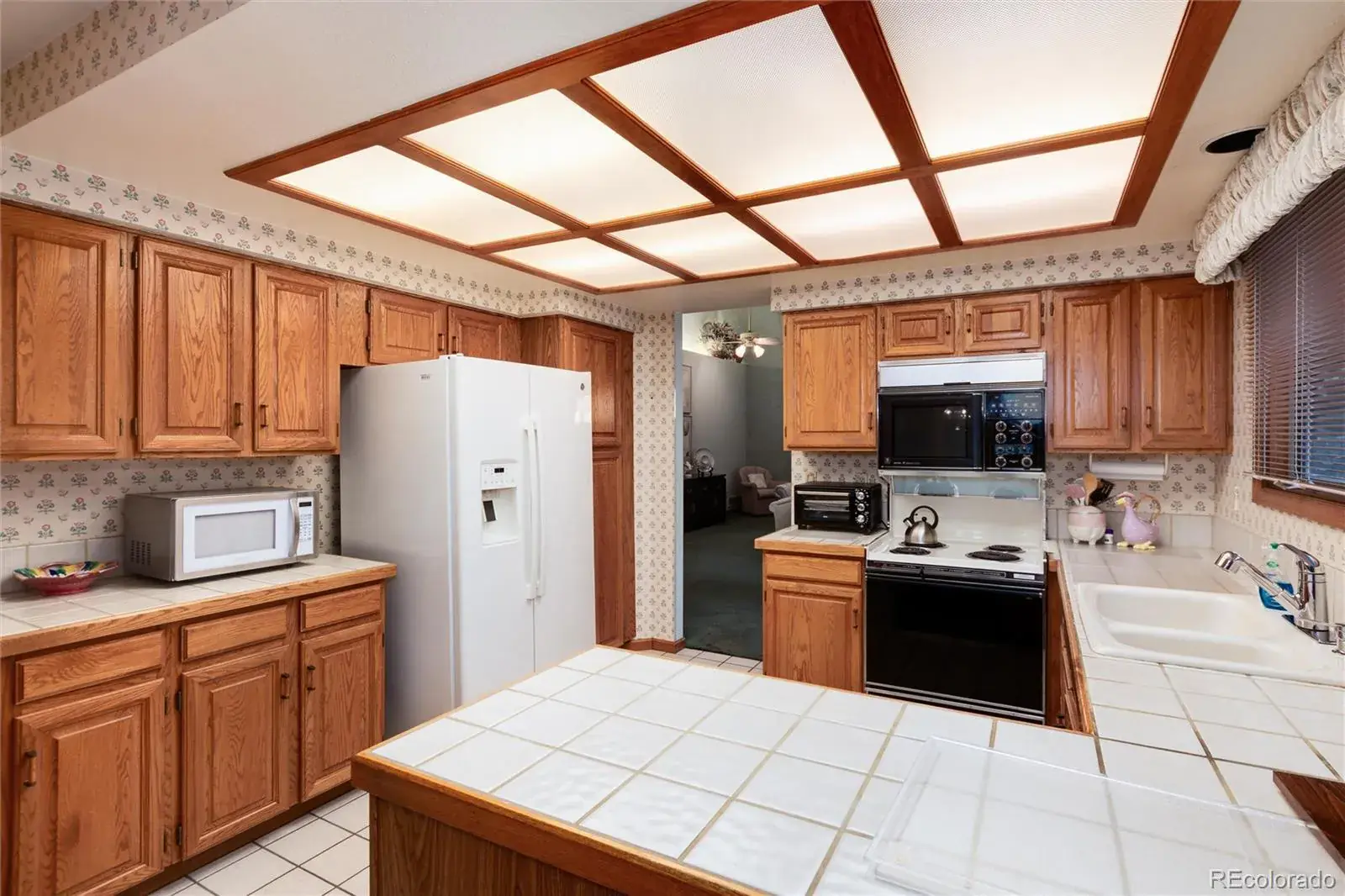 7500 E Dartmouth Avenue #16 Denver CO 80231 MLS #REC5434381 05142025041623 1600 18
